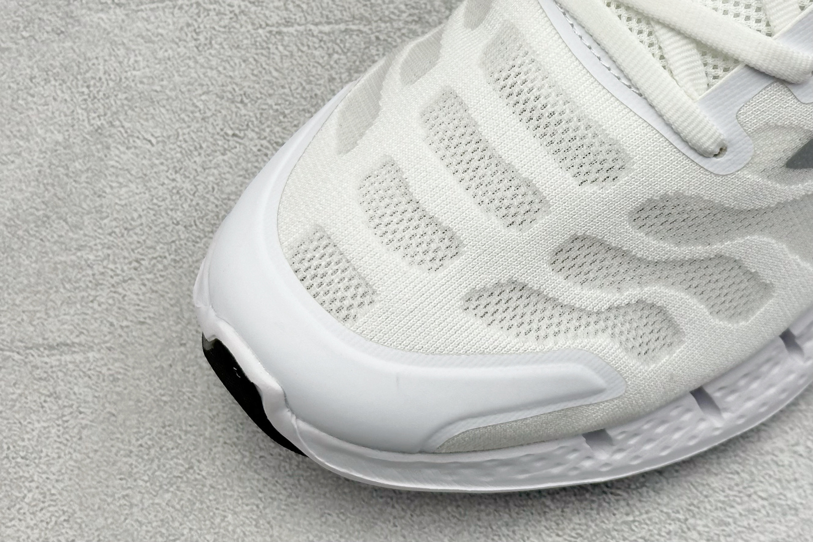 Adidas Running Shoes M-l