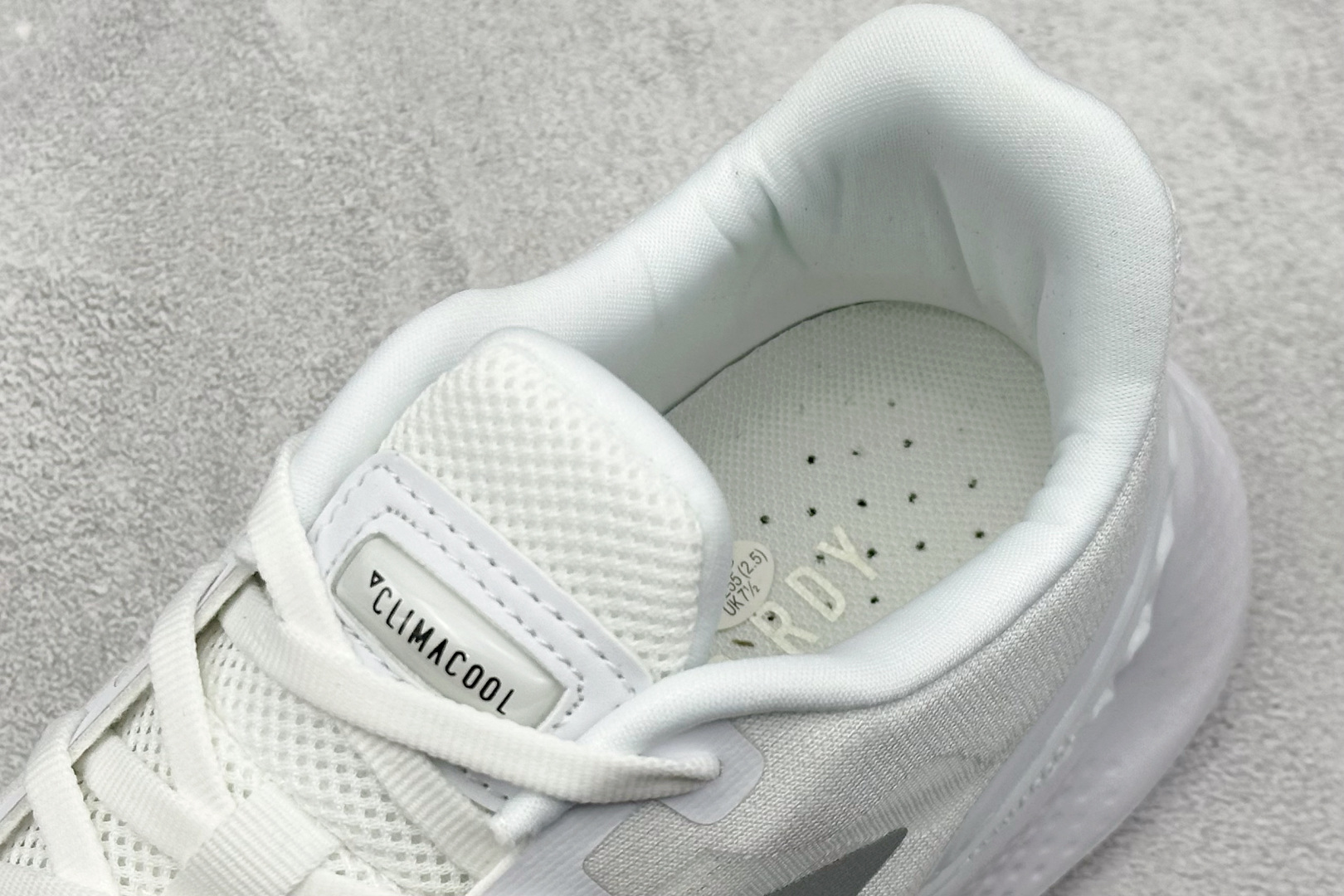 Adidas Running Shoes M-l