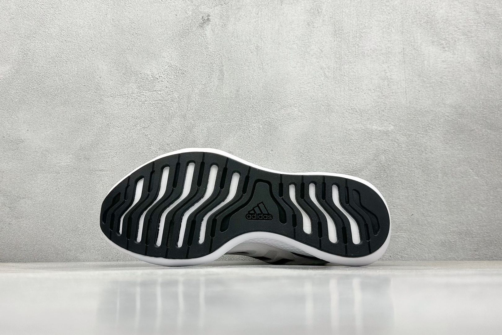 Adidas Running Shoes M-l