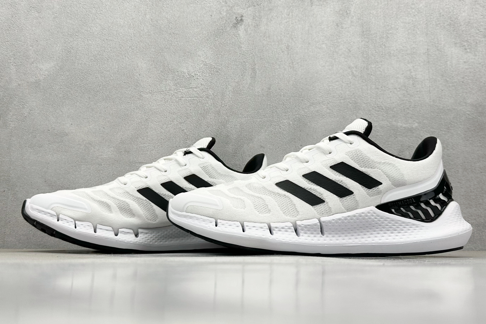 Adidas Running Shoes M-l