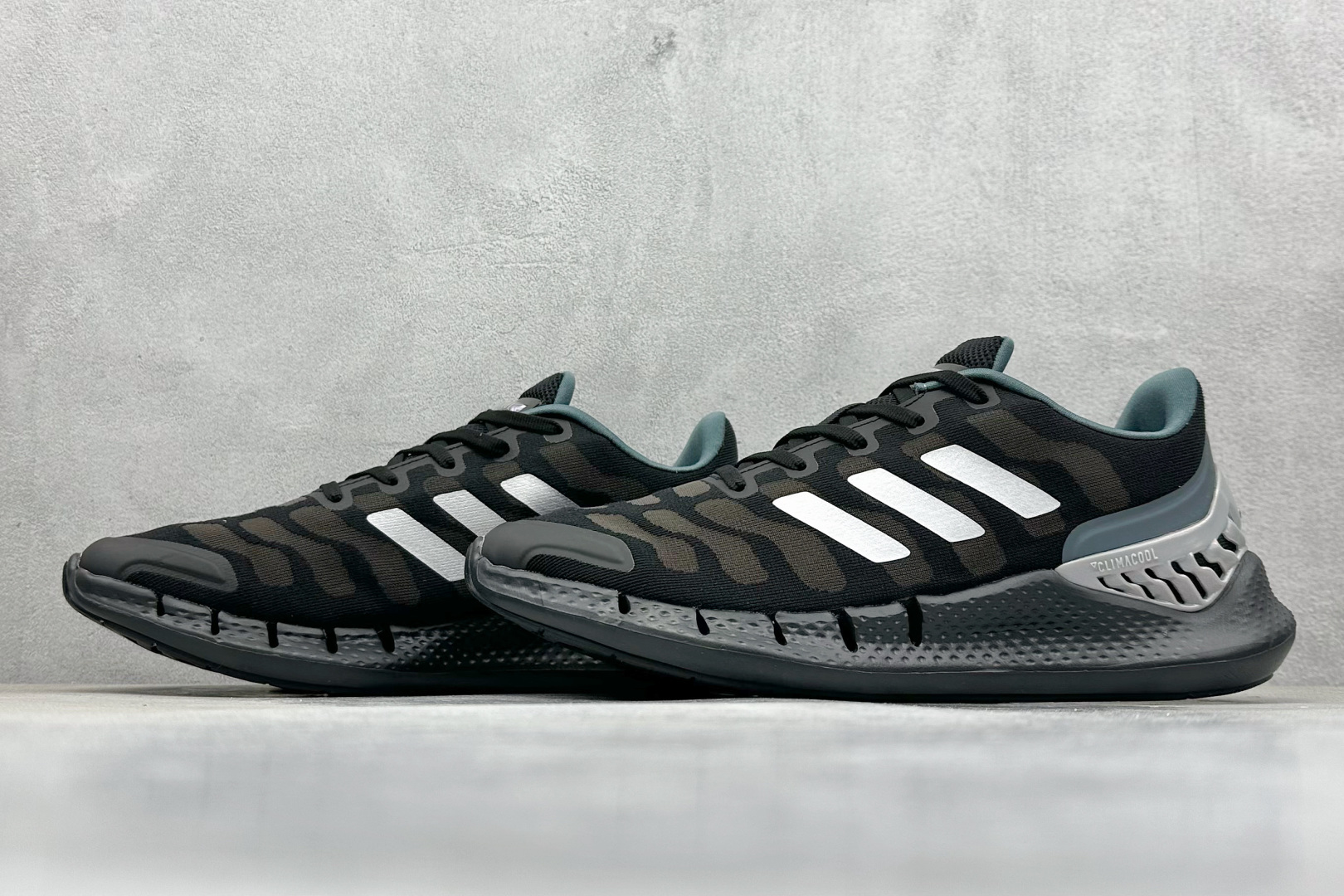 Adidas Running Shoes M-l