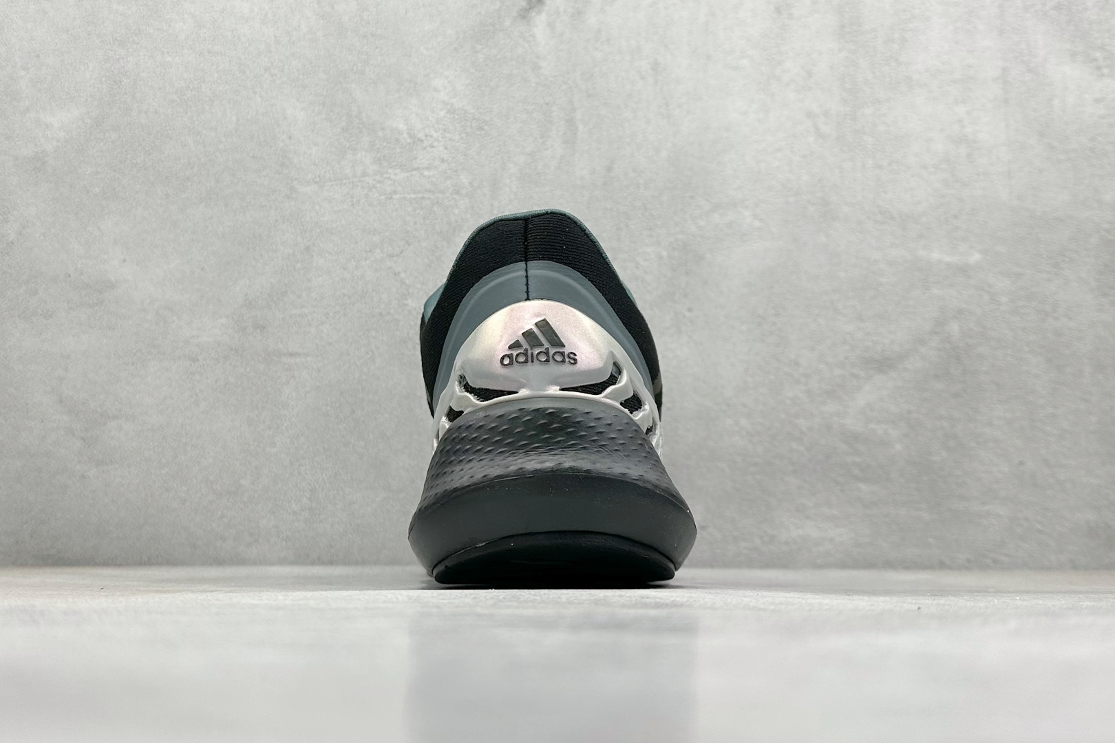 Adidas Running Shoes M-l