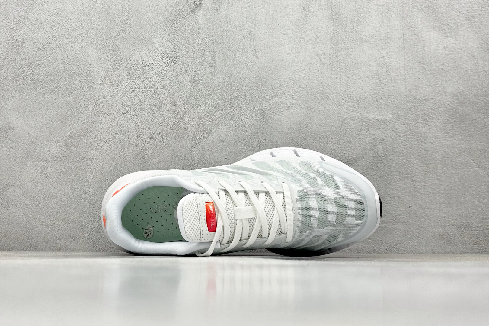 Adidas Running Shoes M-l