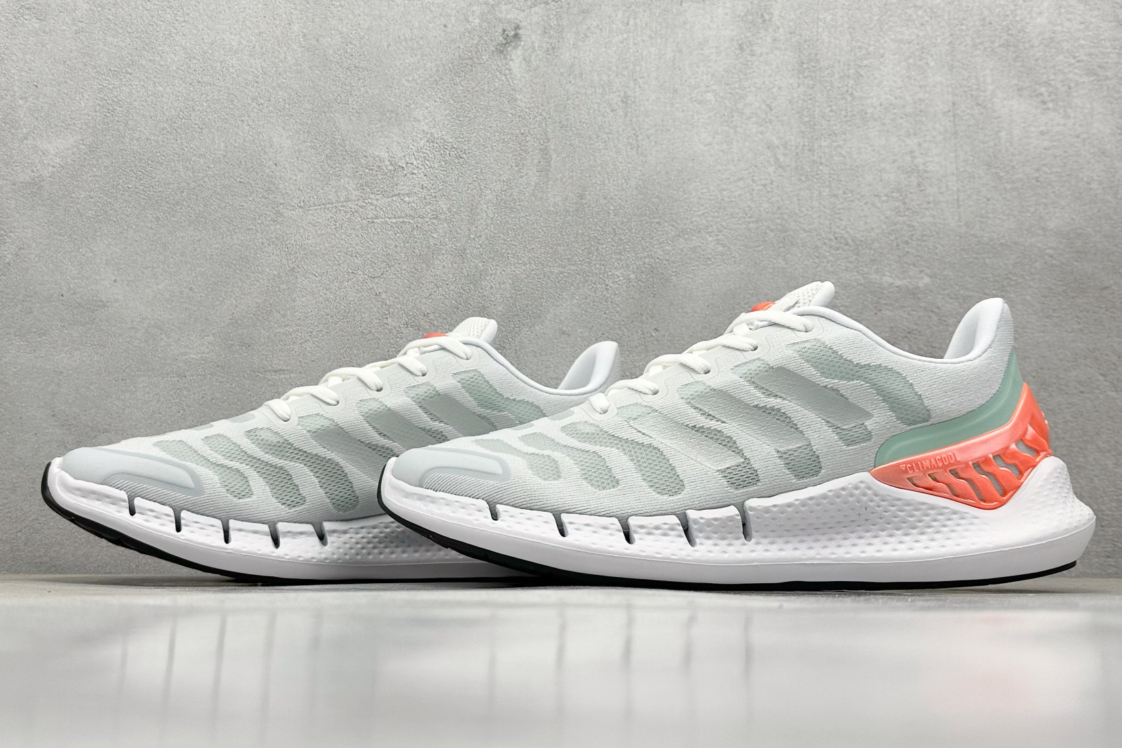 Adidas Running Shoes M-l