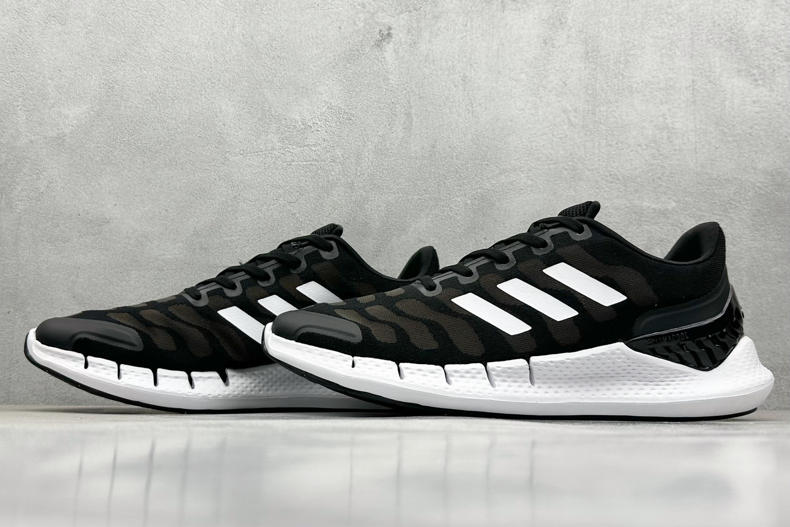 Adidas Running Shoes M-l