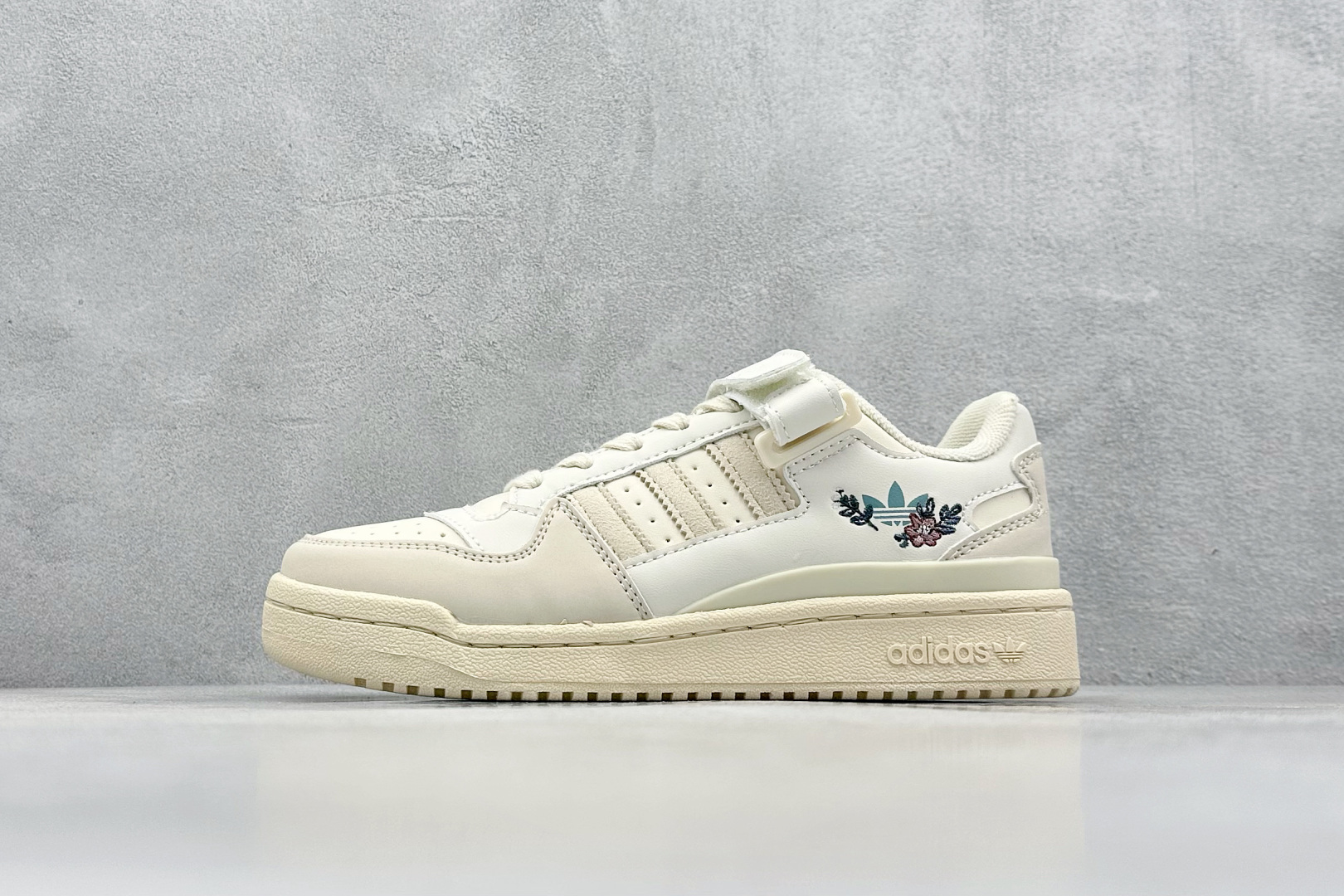 Adidas Leather Shoes M-l-s