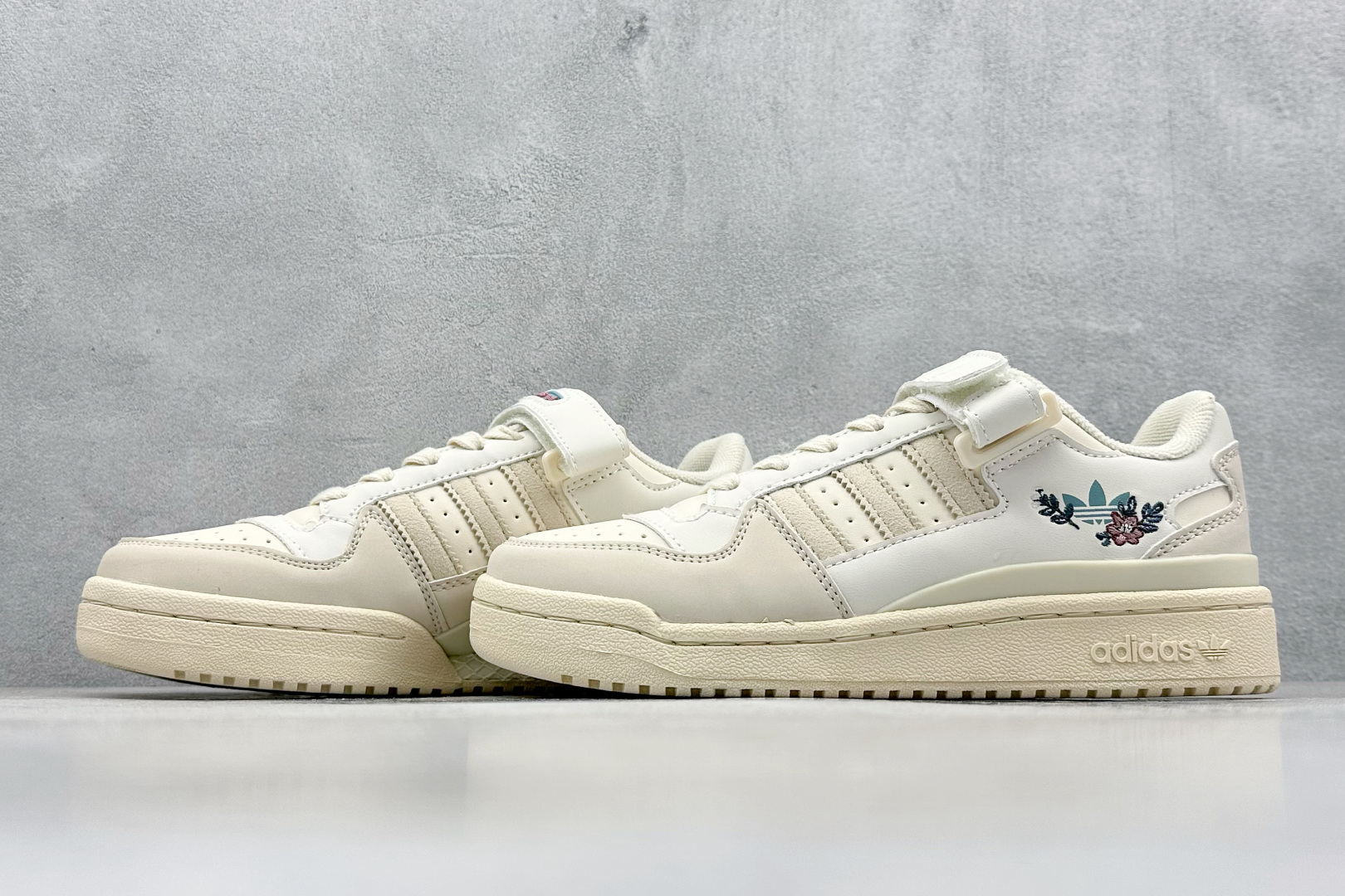 Adidas Leather Shoes M-l-s