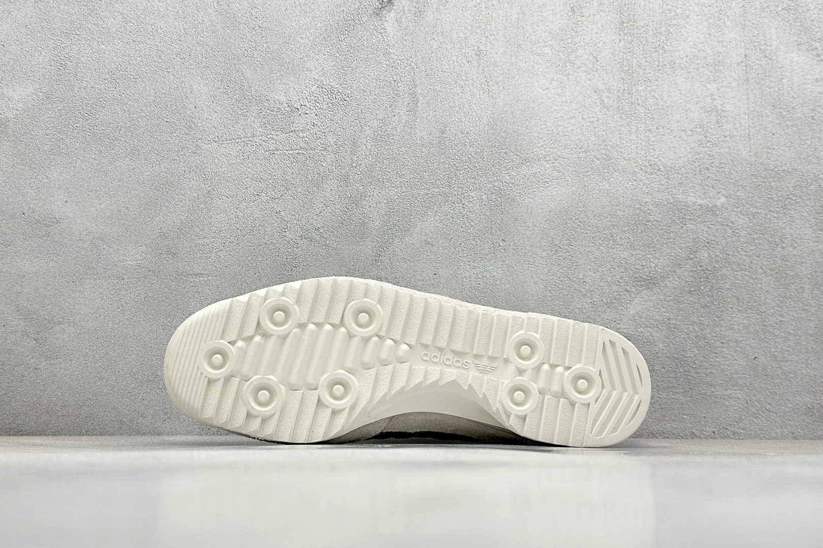 Adidas Running Shoes L-s