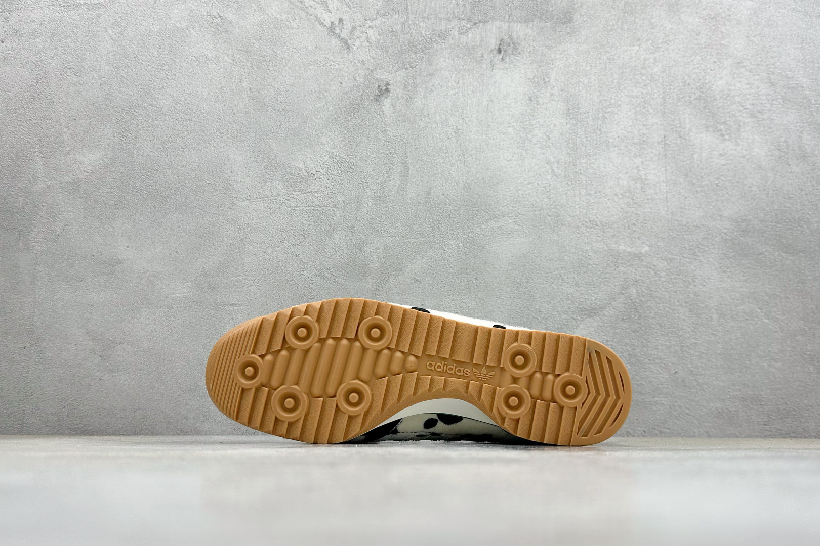 Adidas Board Shoes L-s