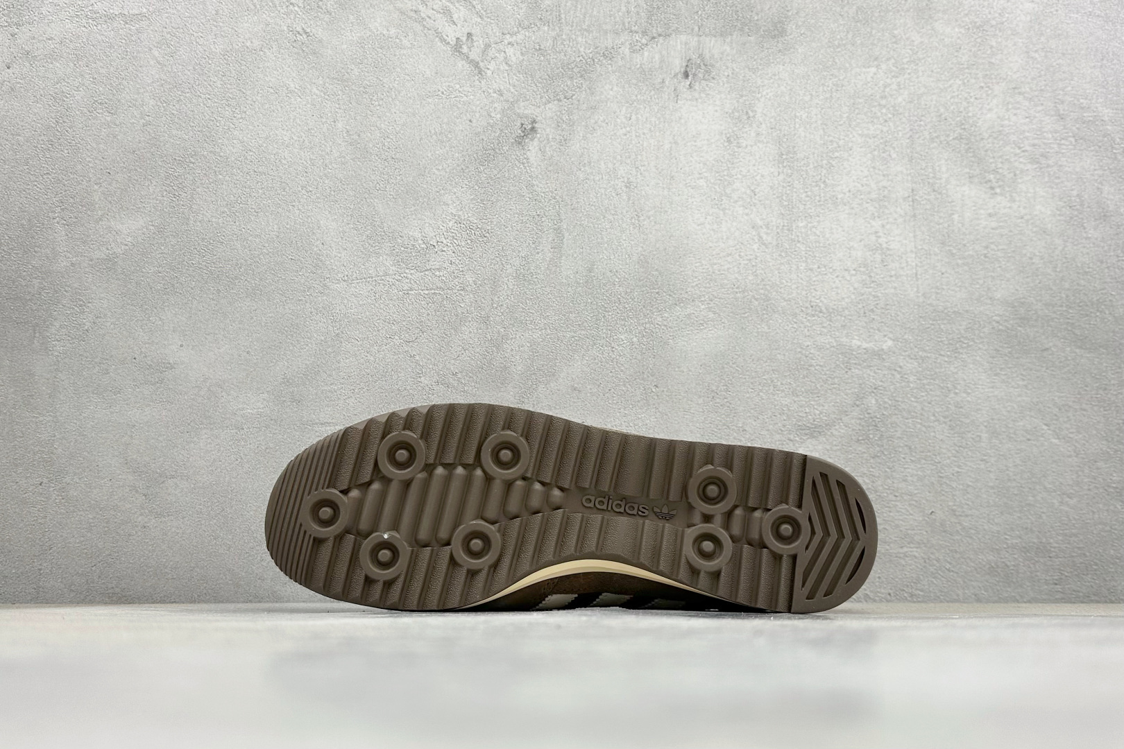 Adidas Board Shoes L-s