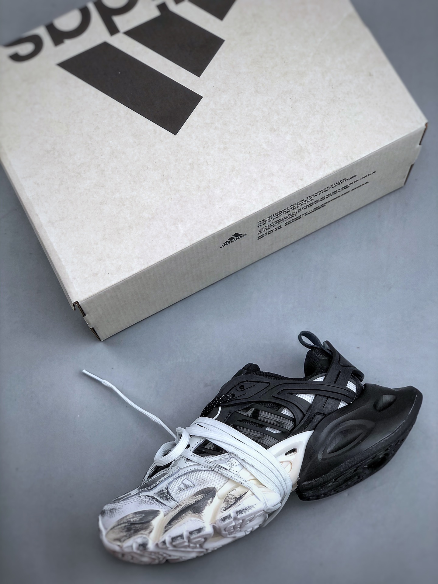 Adidas Basic Shoes L-xl