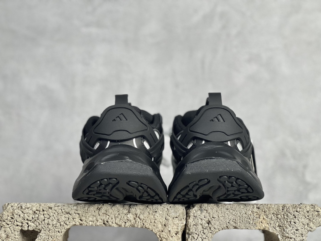 Adidas Basic Shoes L-xl