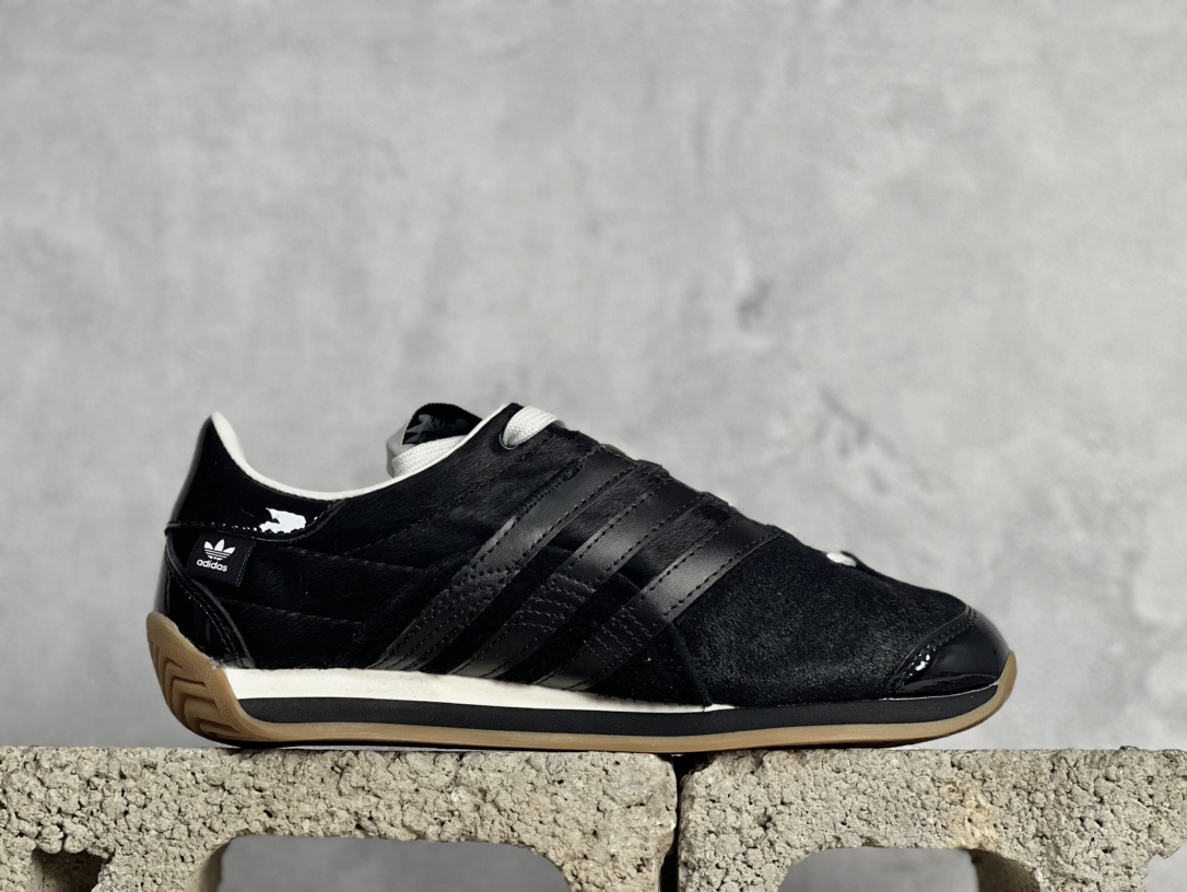 Adidas Board Shoes M-s
