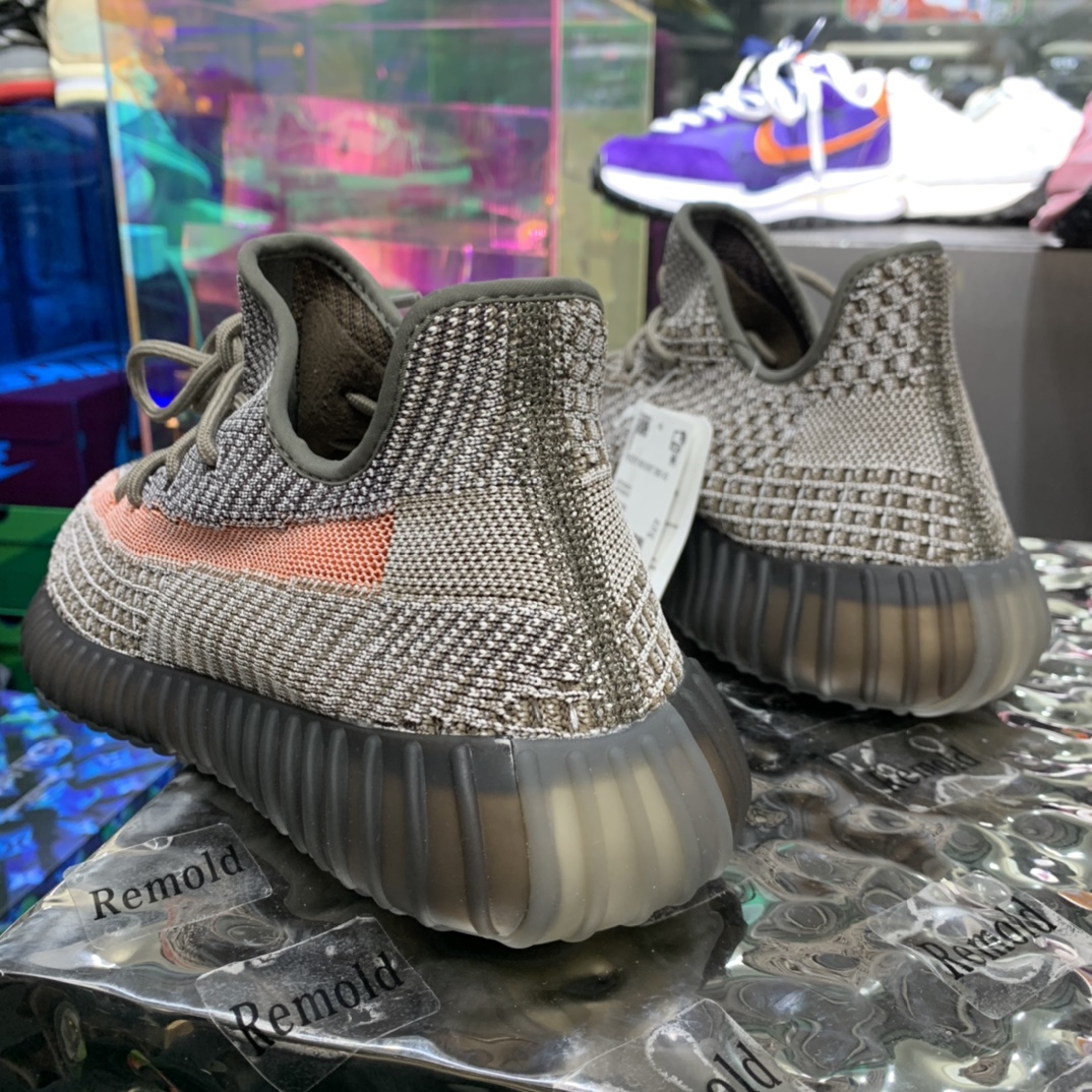 Adidas Yeezy Couple Basic Shoes S