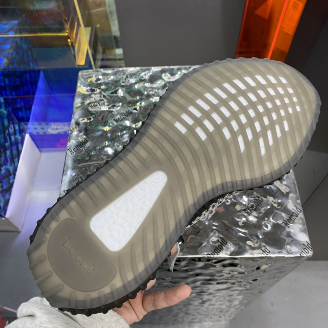 Adidas Yeezy Couple Basic Shoes S