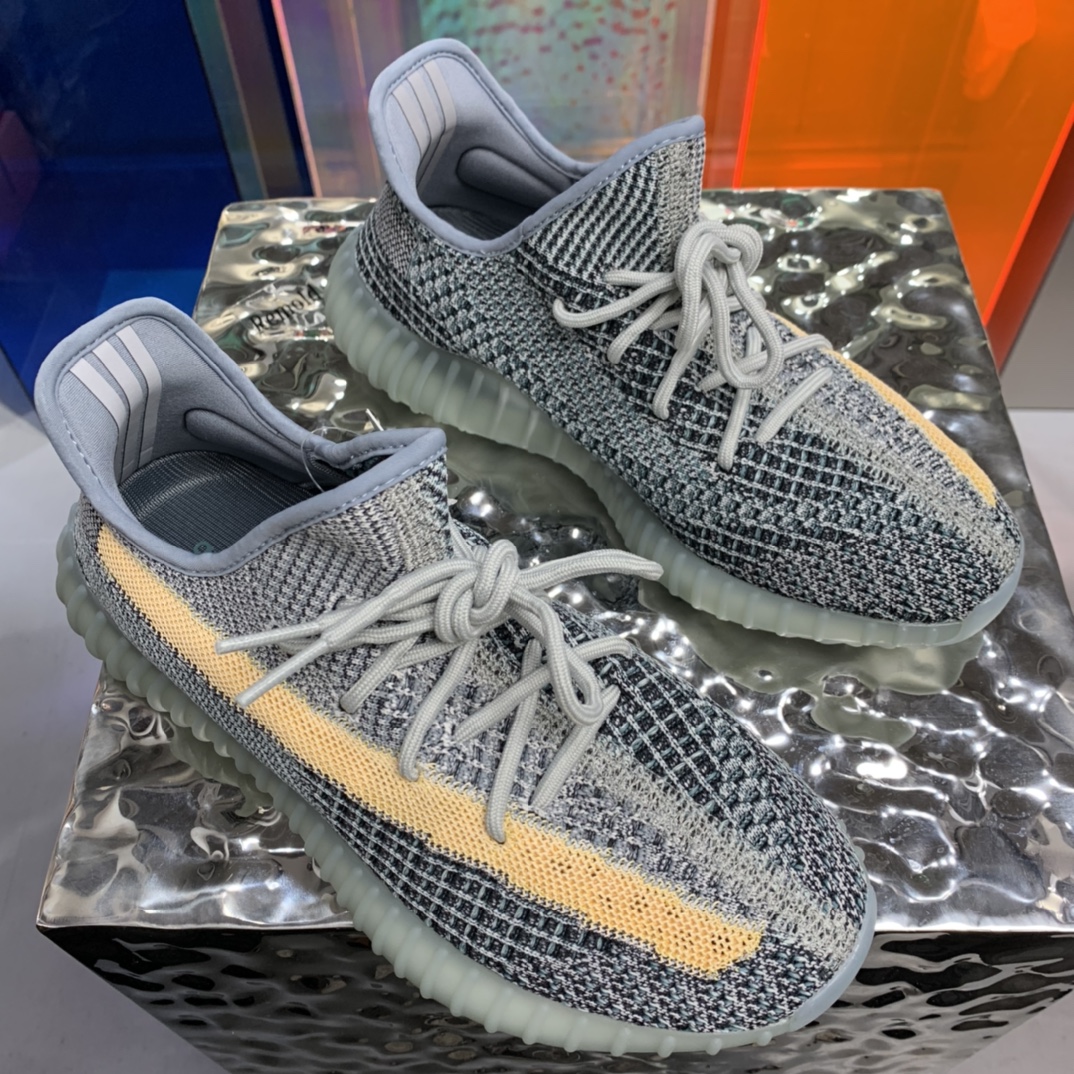 Adidas Yeezy Couple Basic Shoes S