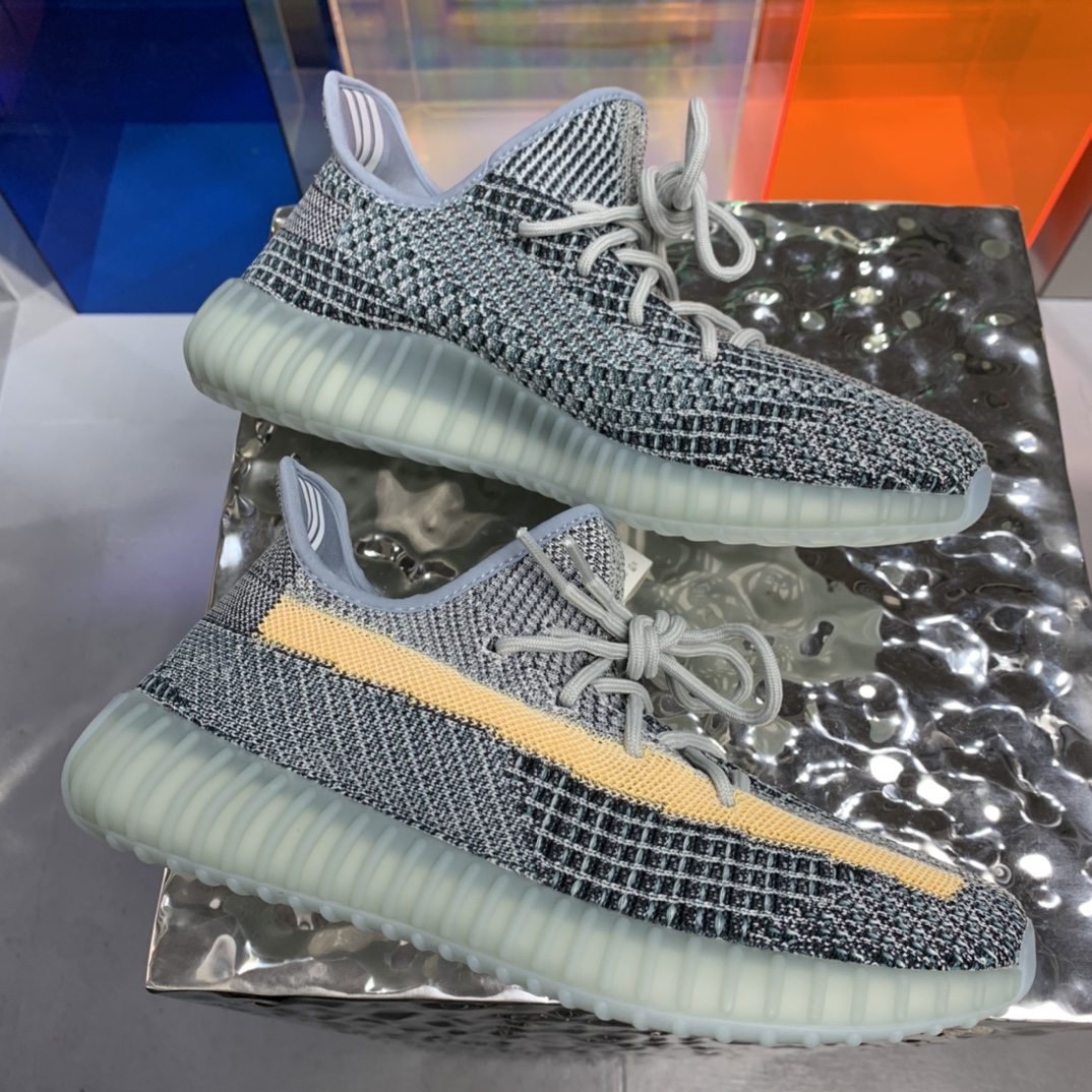 Adidas Yeezy Couple Basic Shoes S