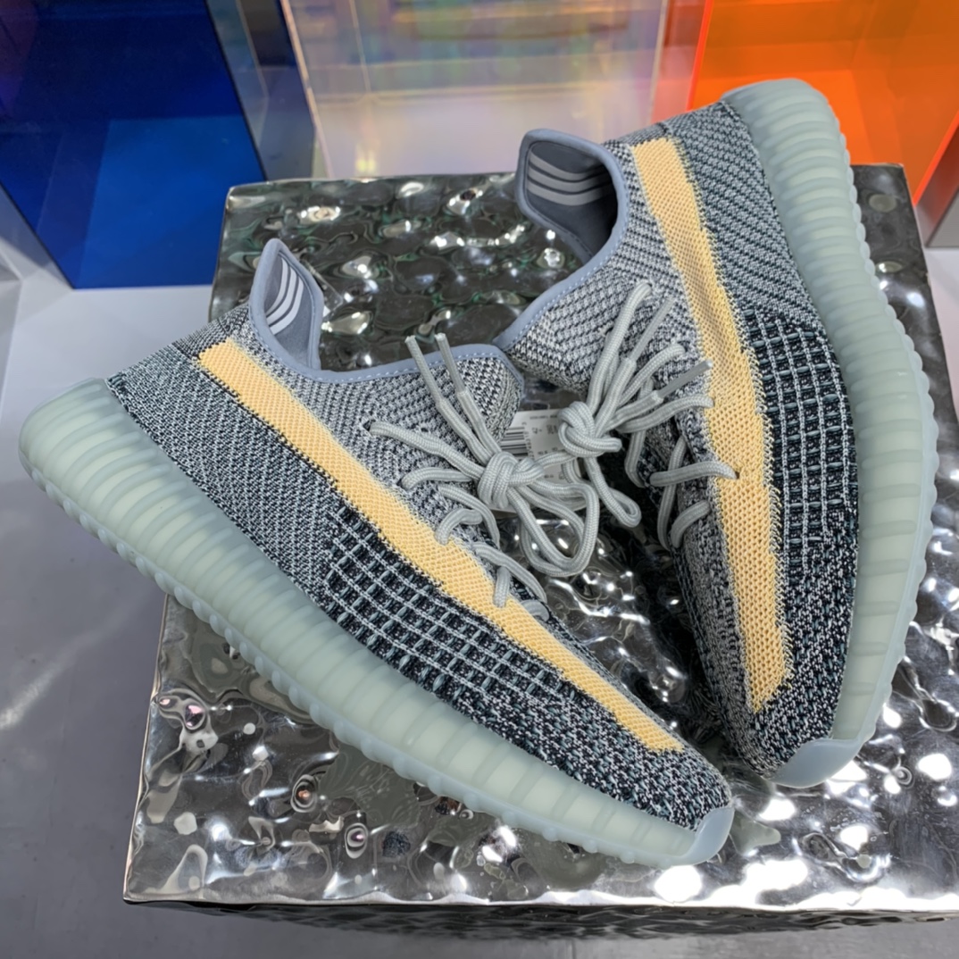 Adidas Yeezy Couple Basic Shoes S
