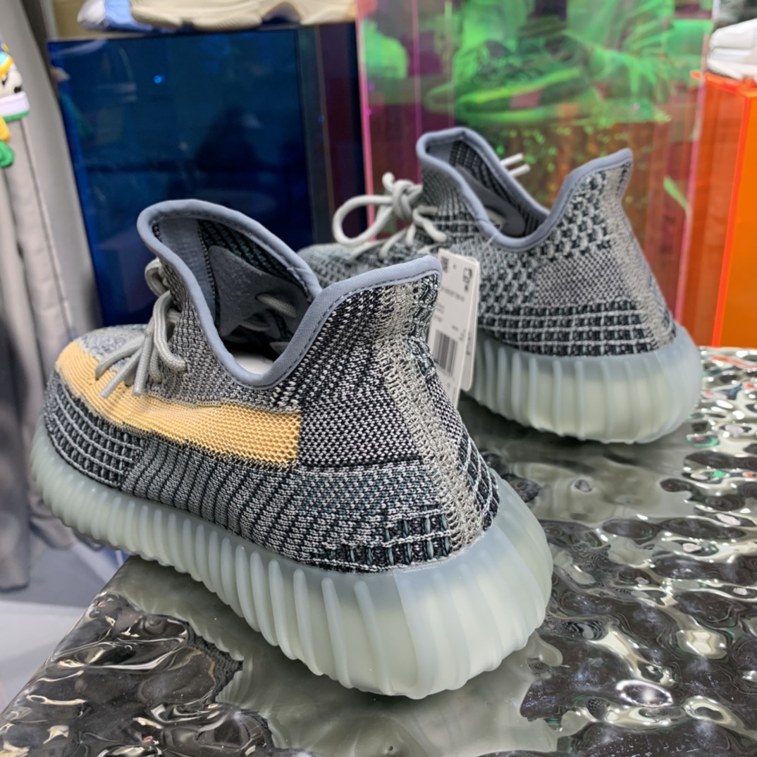 Adidas Yeezy Couple Basic Shoes S