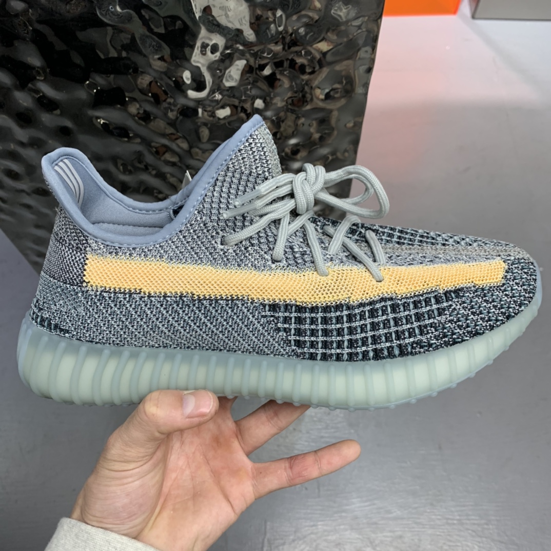 Adidas Yeezy Couple Basic Shoes S