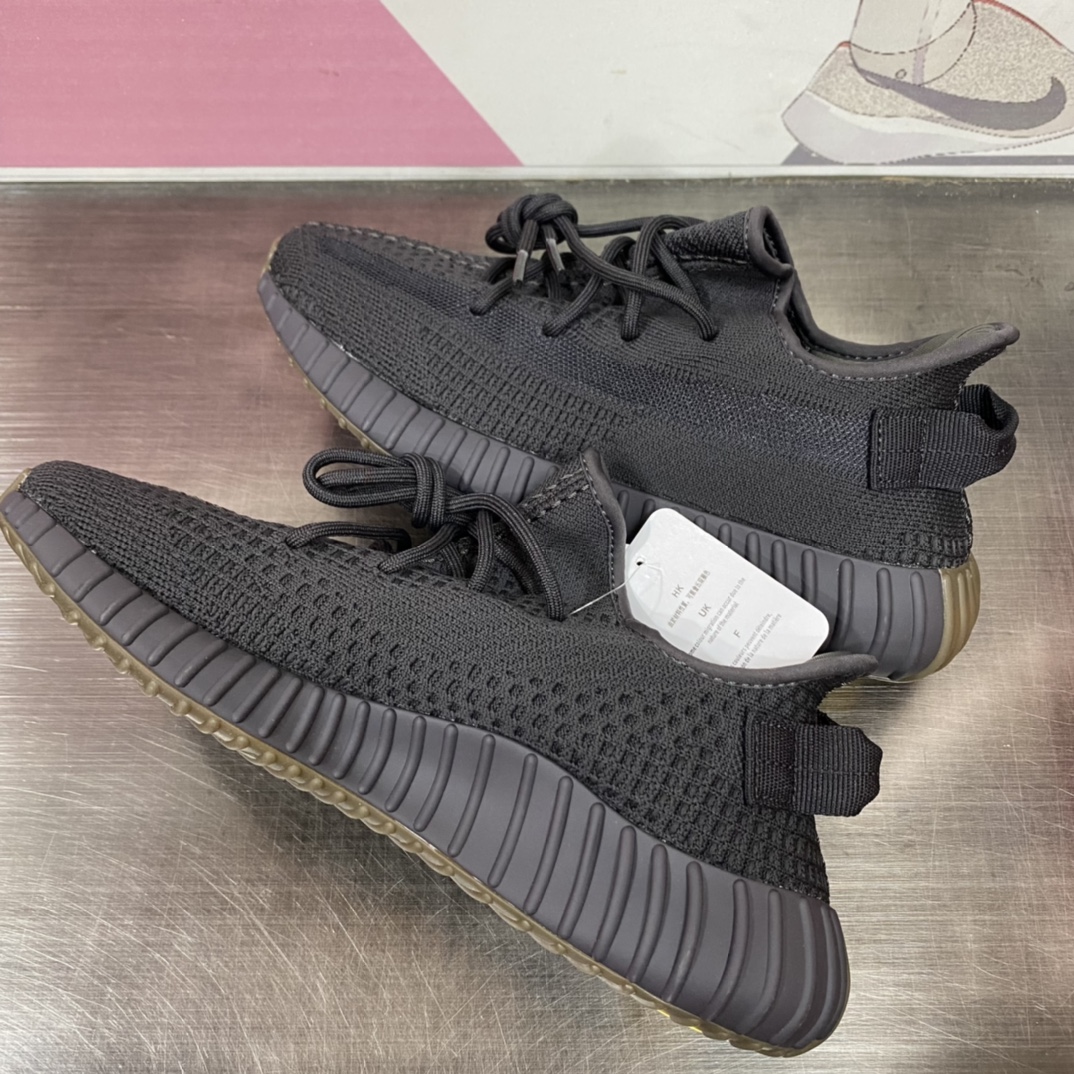 Adidas Yeezy Couple Basic Shoes S