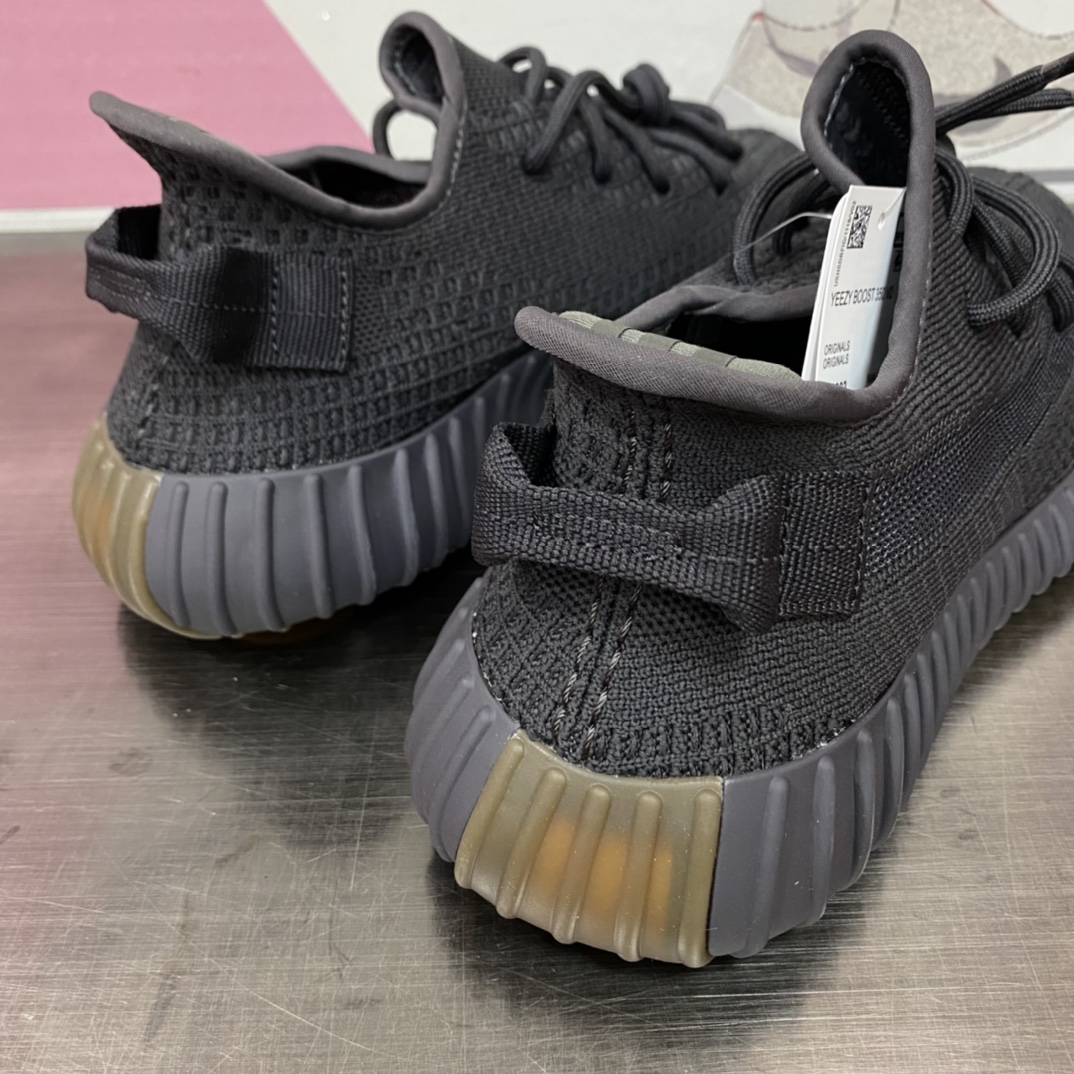 Adidas Yeezy Couple Basic Shoes S
