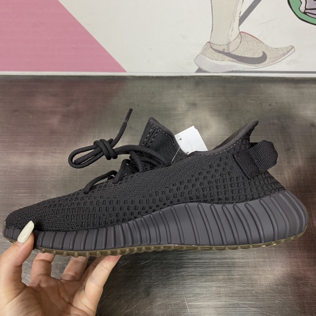 Adidas Yeezy Couple Basic Shoes S