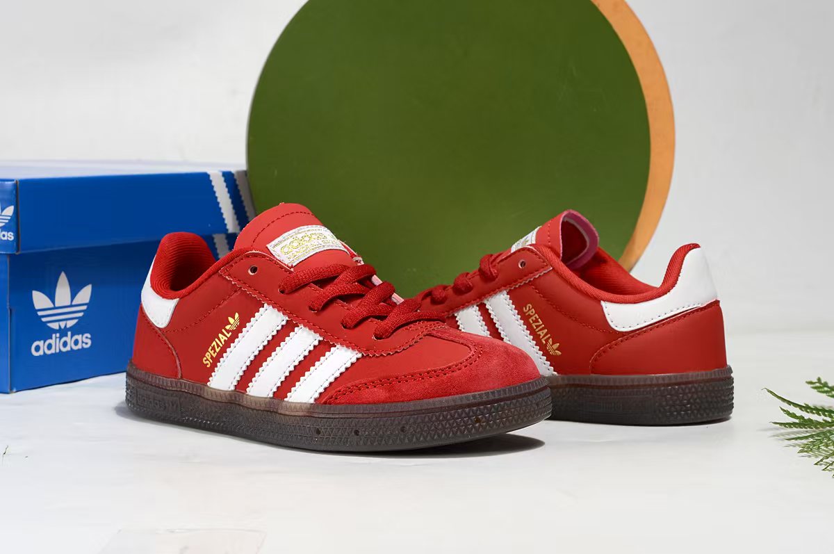 Adidas Basic Shoes 37-s