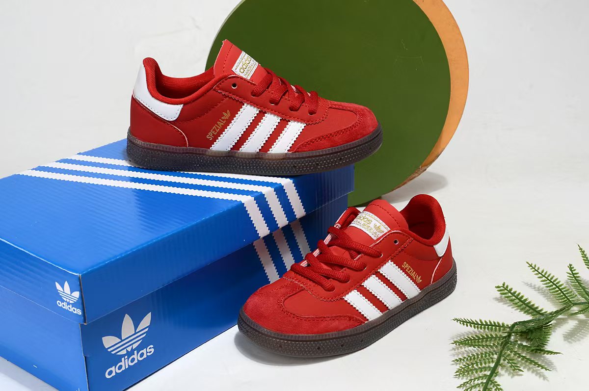Adidas Basic Shoes 37-s