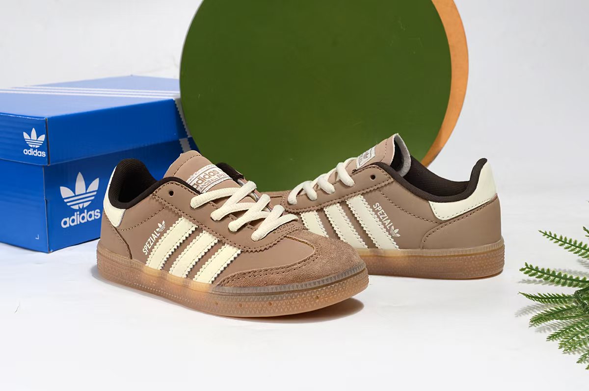 Adidas Basic Shoes 37-s