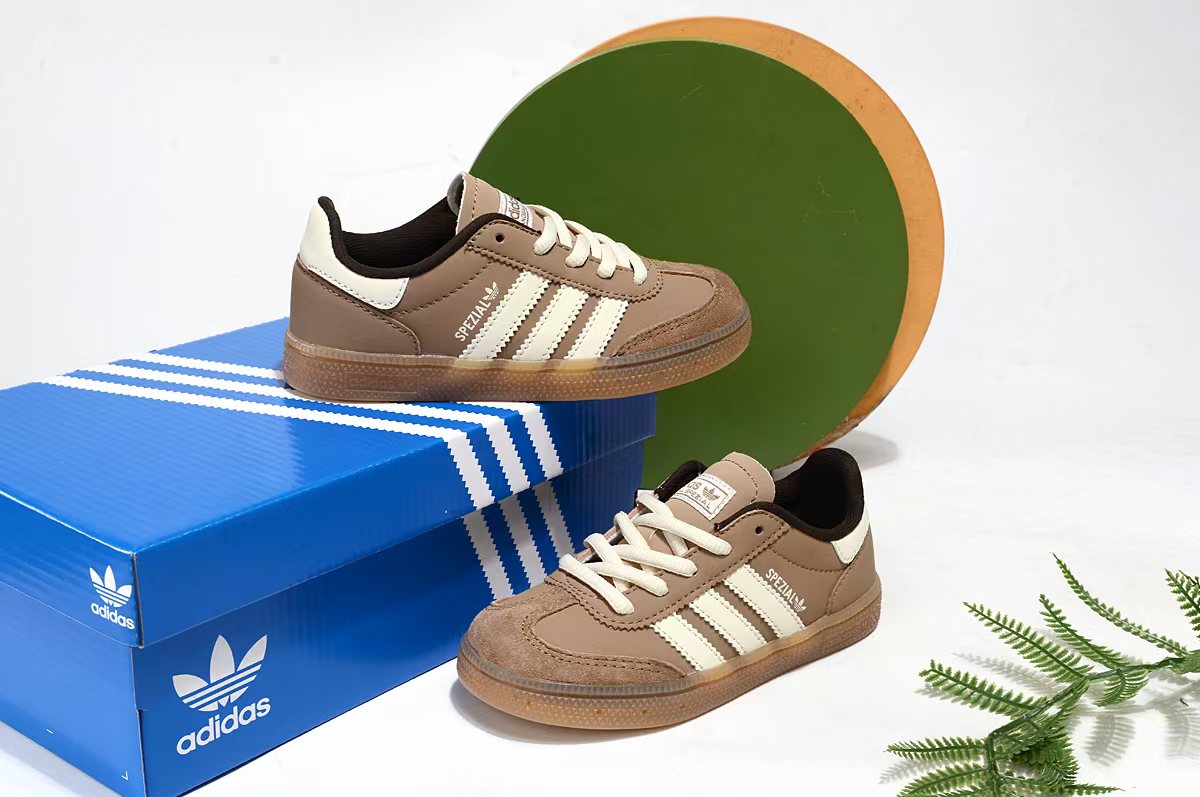 Adidas Basic Shoes 37-s
