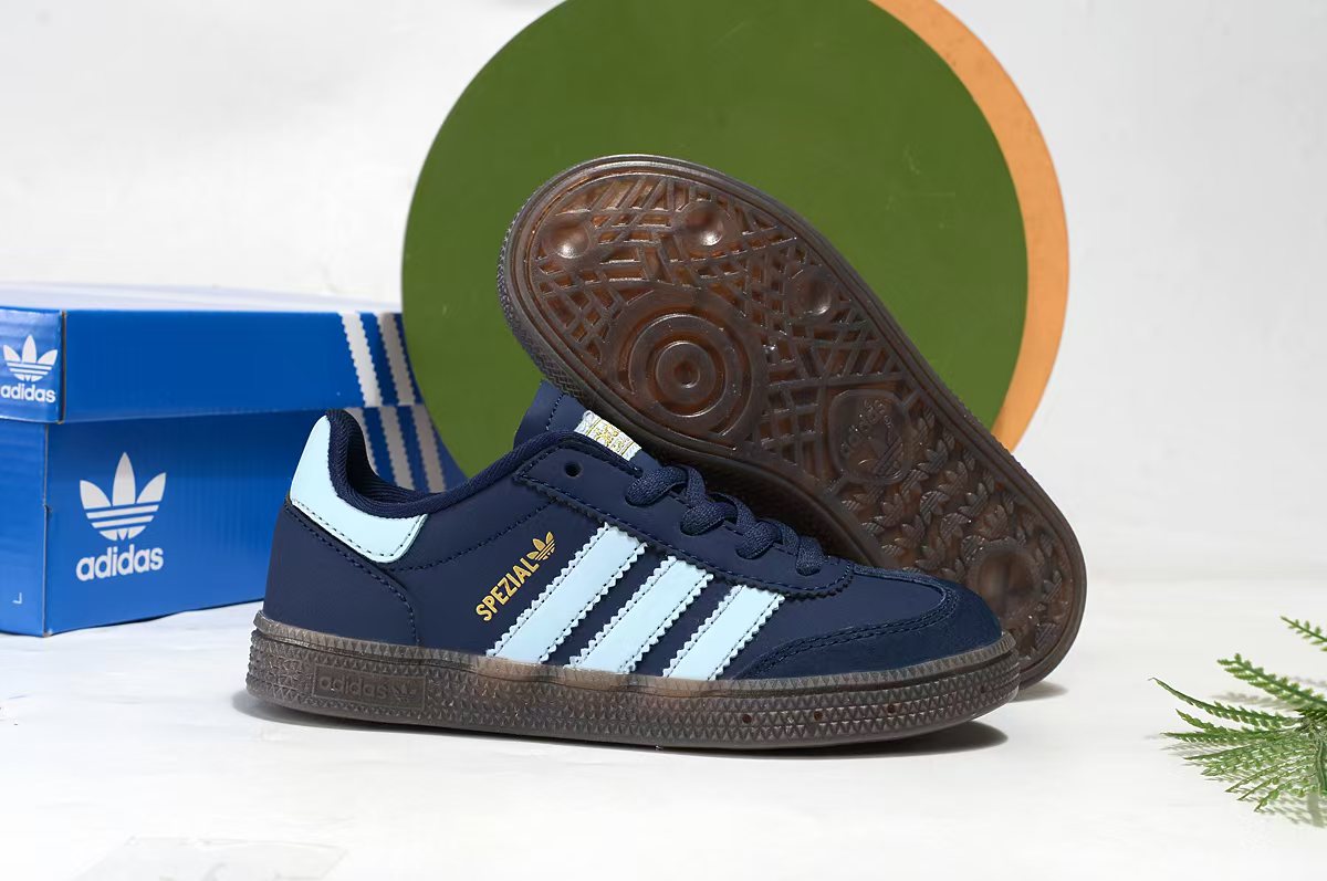 Adidas Basic Shoes 37-s