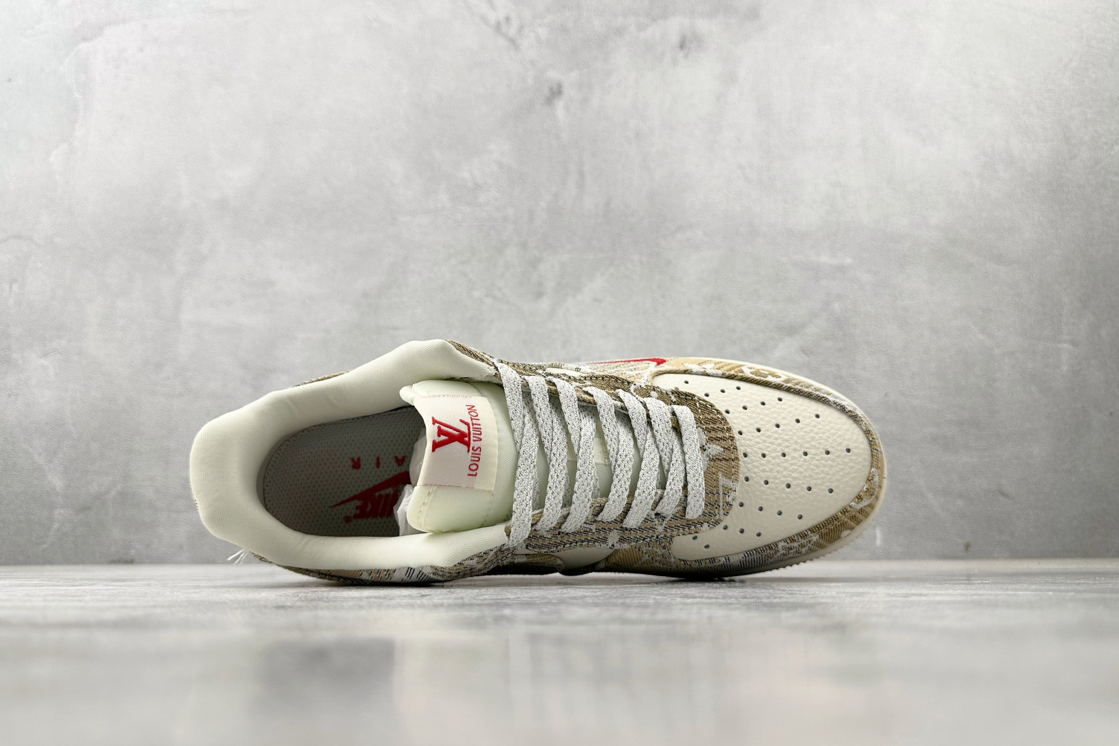 Louis Vuitton Basic Shoes L