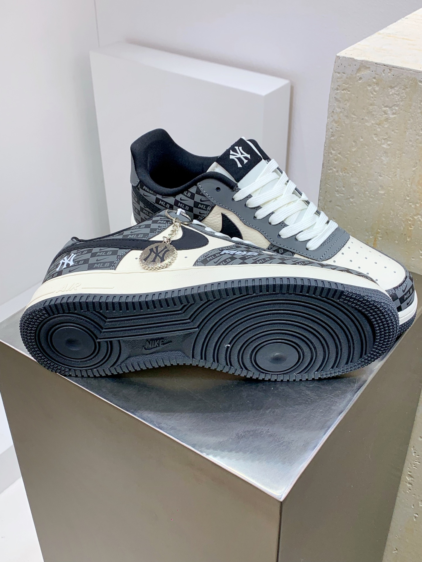 Basic Shoes M-l-s