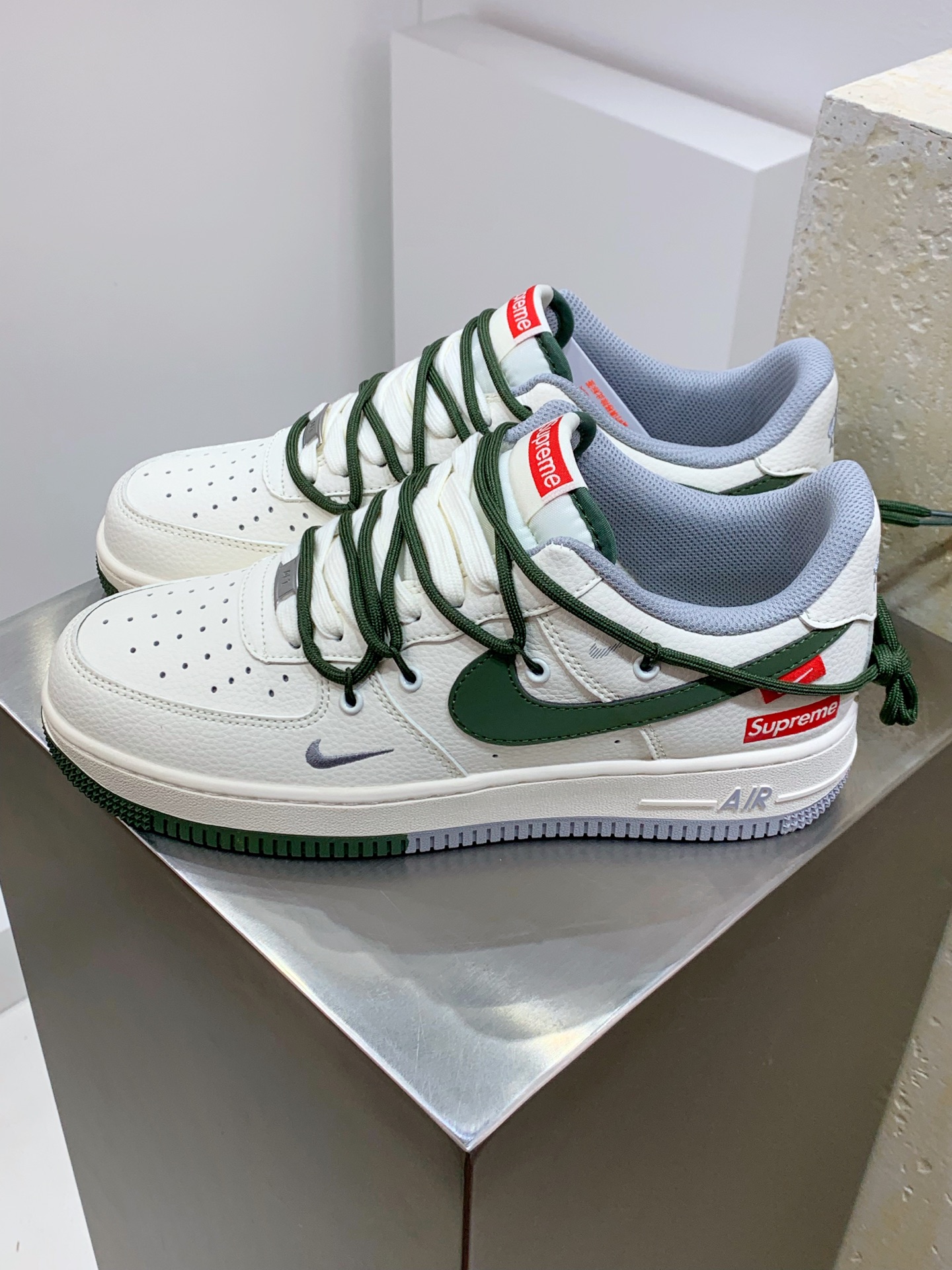 Supreme Basic Shoes M-l-s