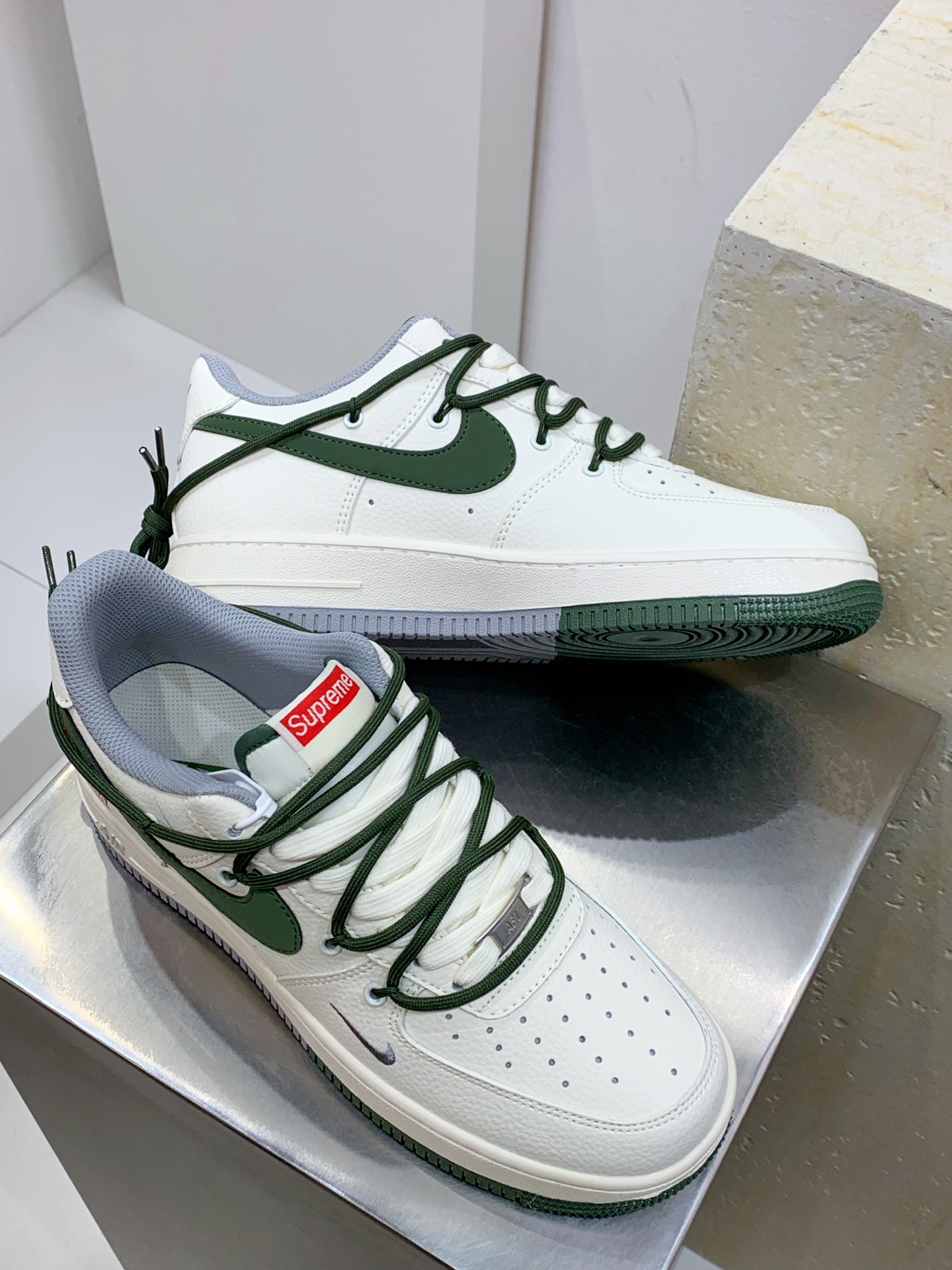 Supreme Basic Shoes M-l-s