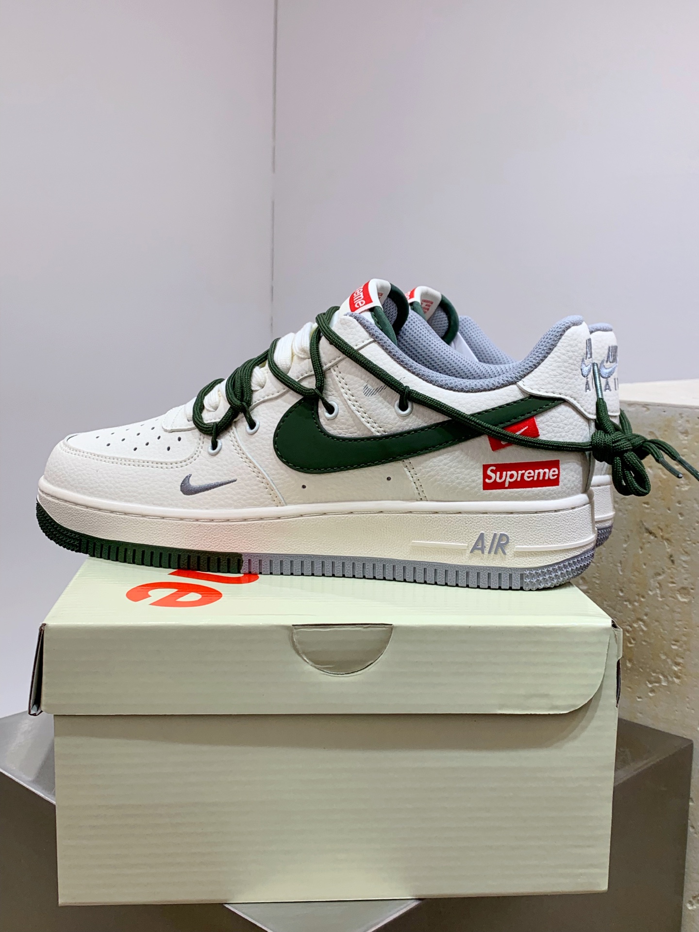 Supreme Basic Shoes M-l-s