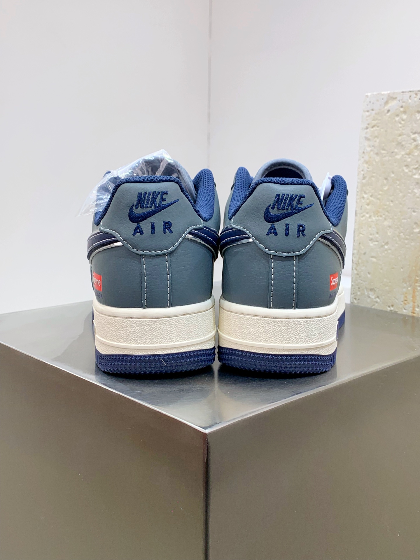 Supreme Basic Shoes M-l-s