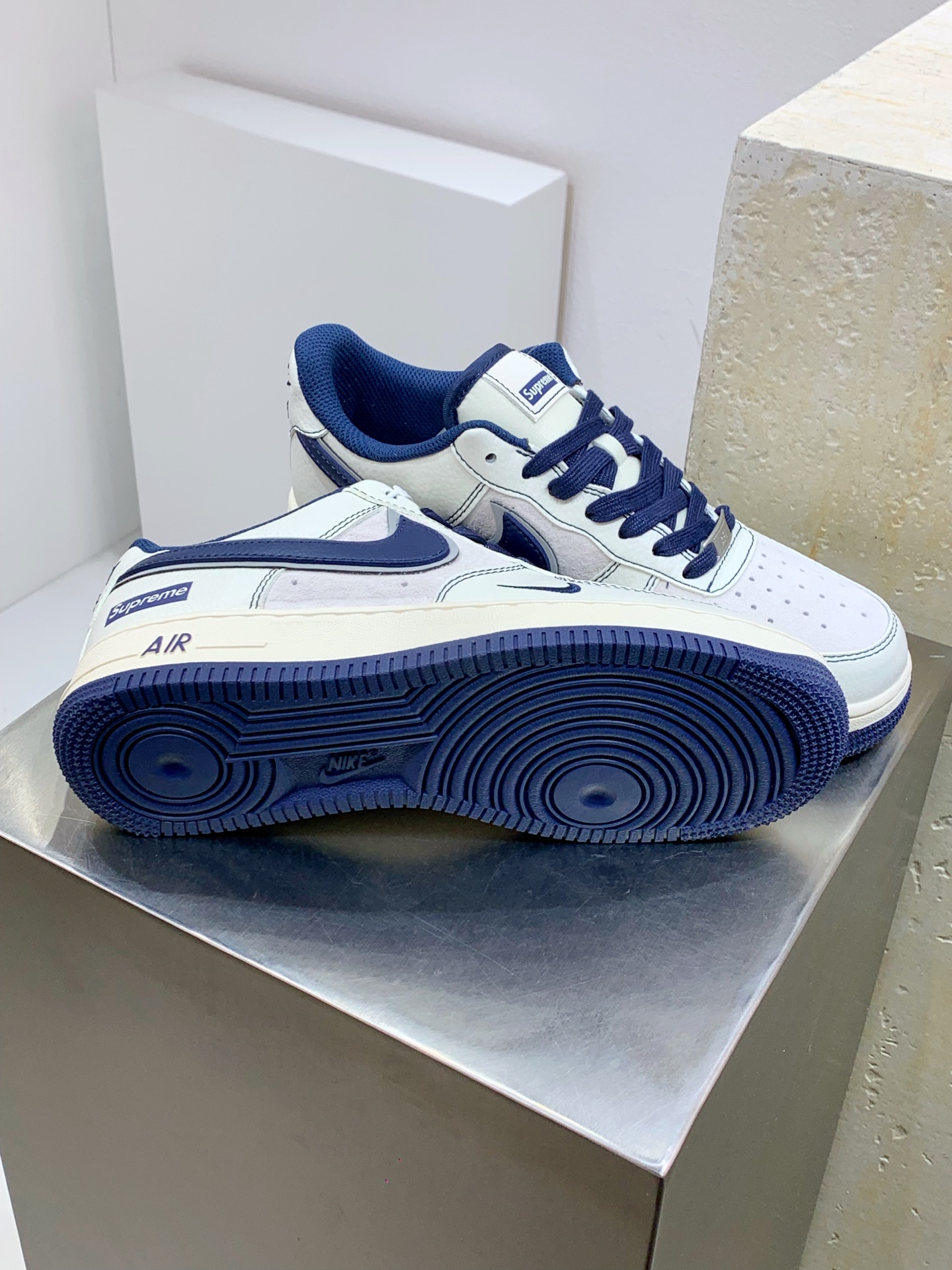 Supreme Basic Shoes M-l-s