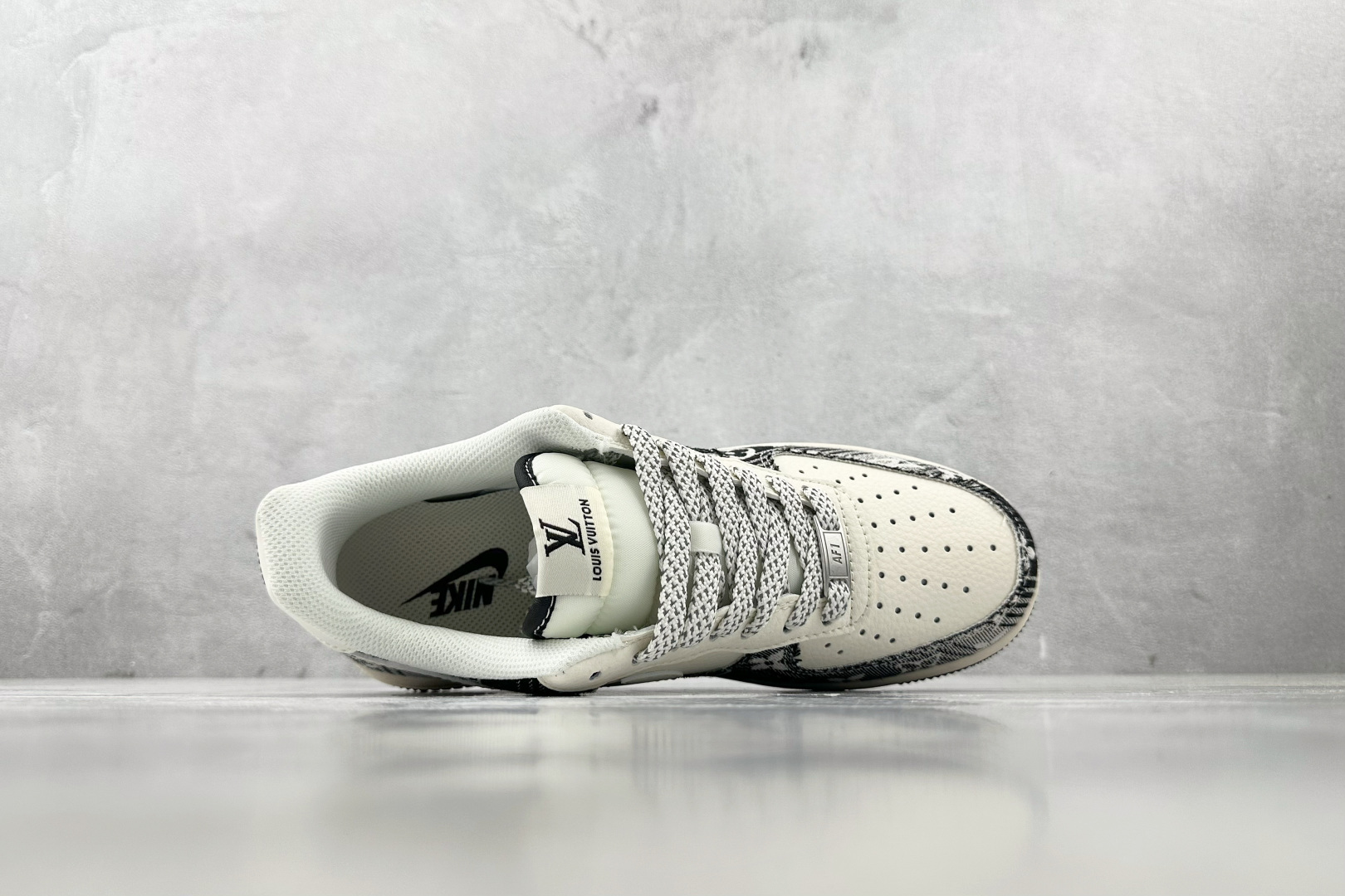 Louis Vuitton Basic Shoes L-s