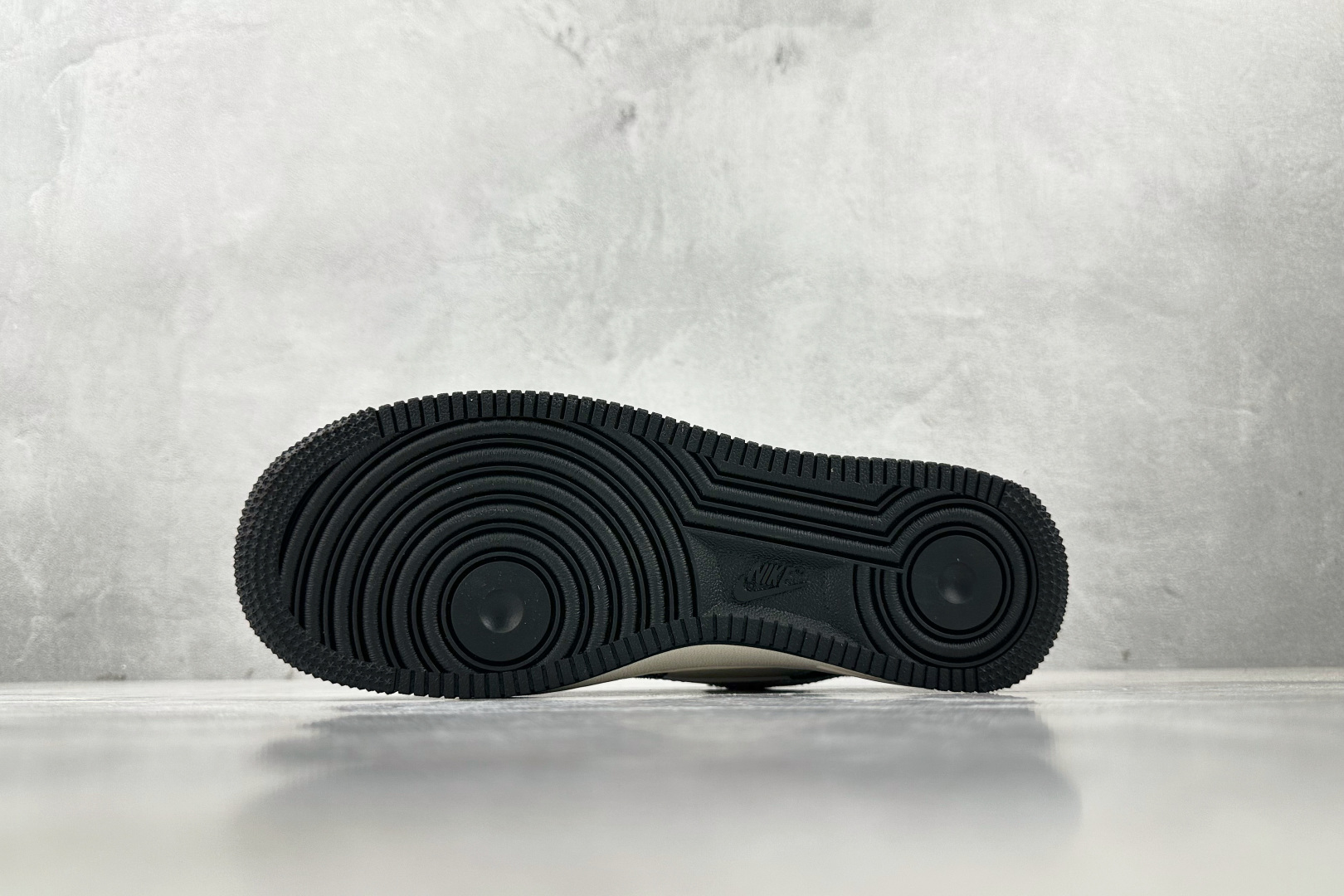 Louis Vuitton Basic Shoes L-s