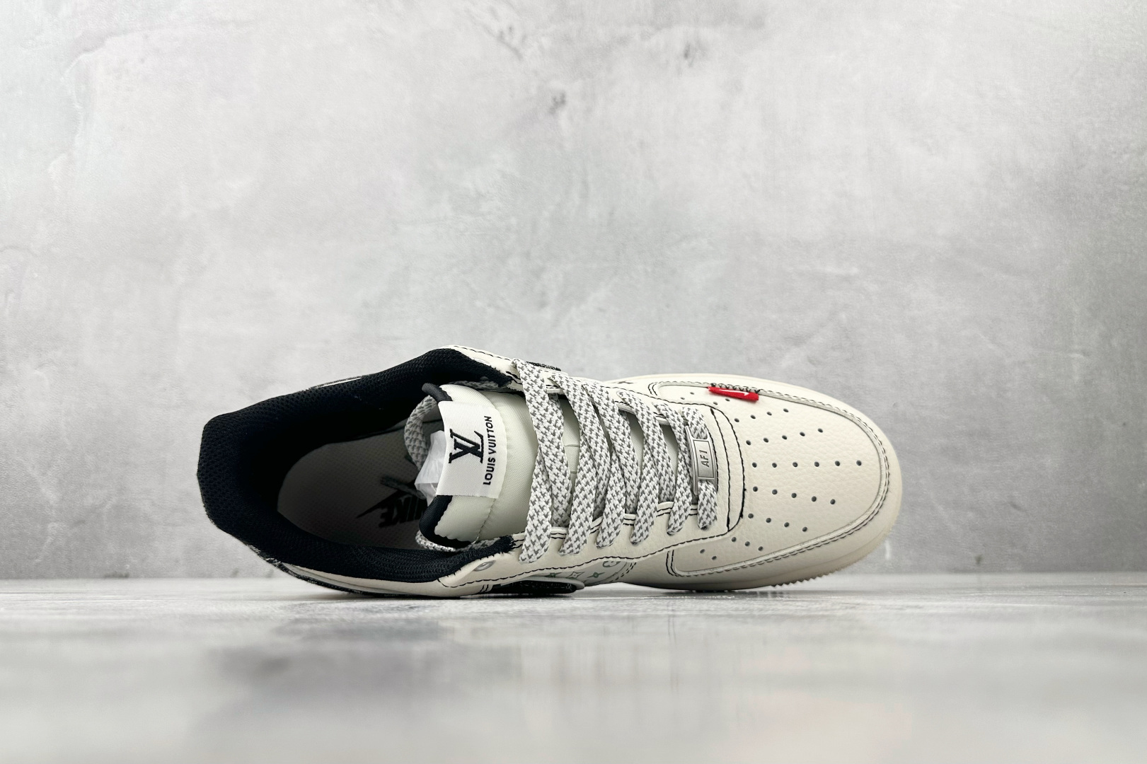 Louis Vuitton Basic Shoes L