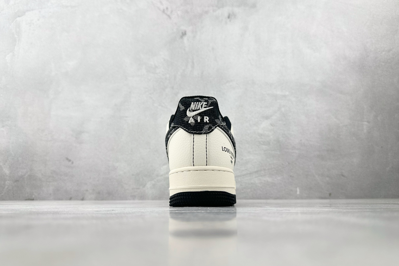 Louis Vuitton Basic Shoes L