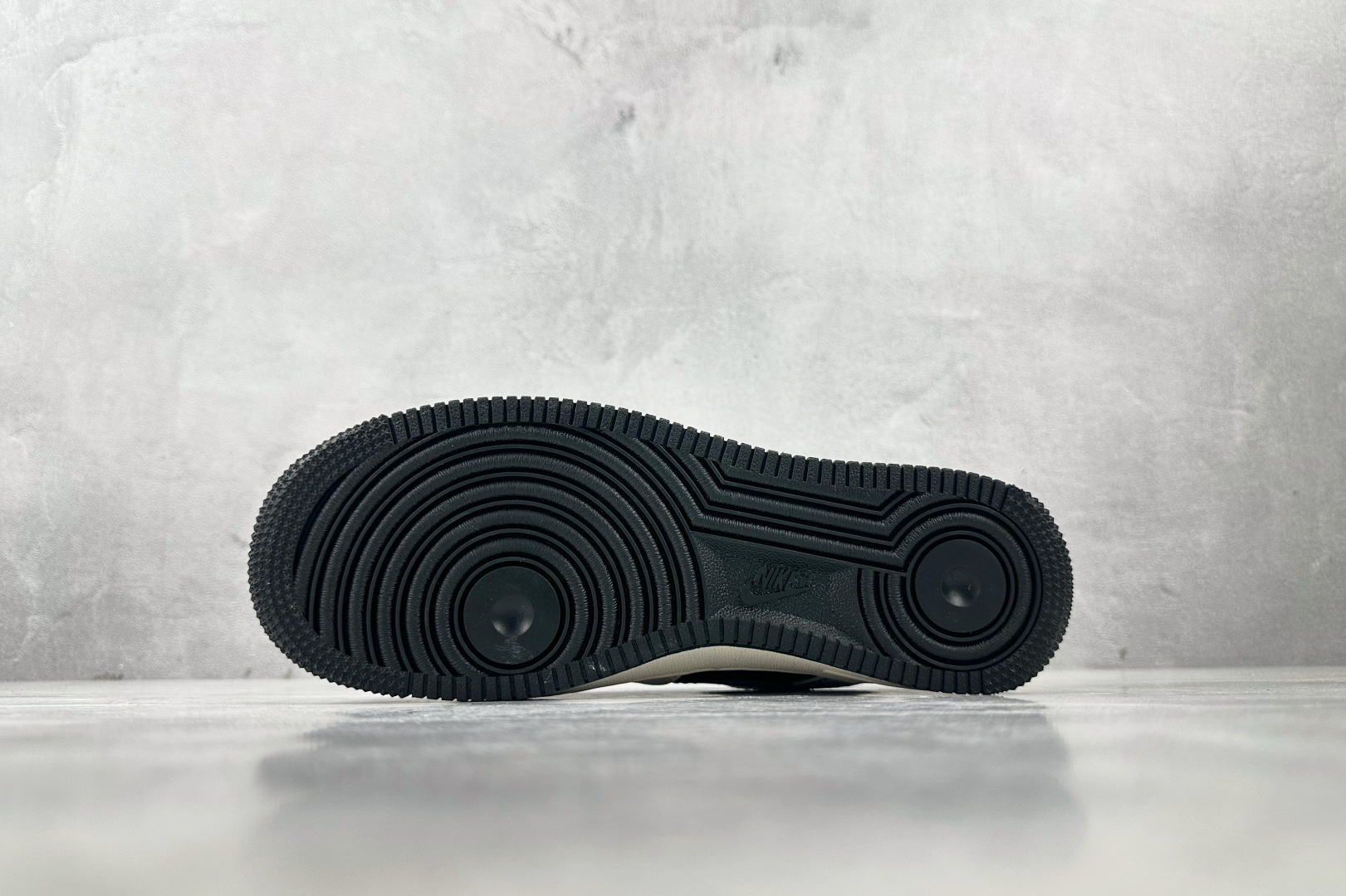 Supreme Basic Shoes M-s