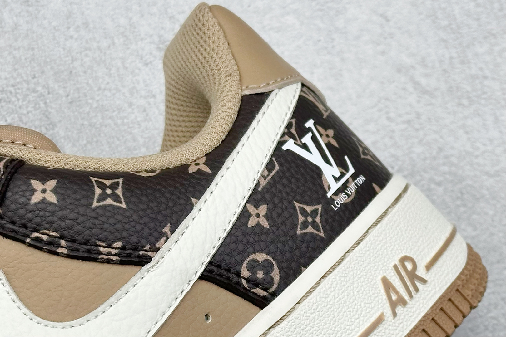 Louis Vuitton Board Shoes L