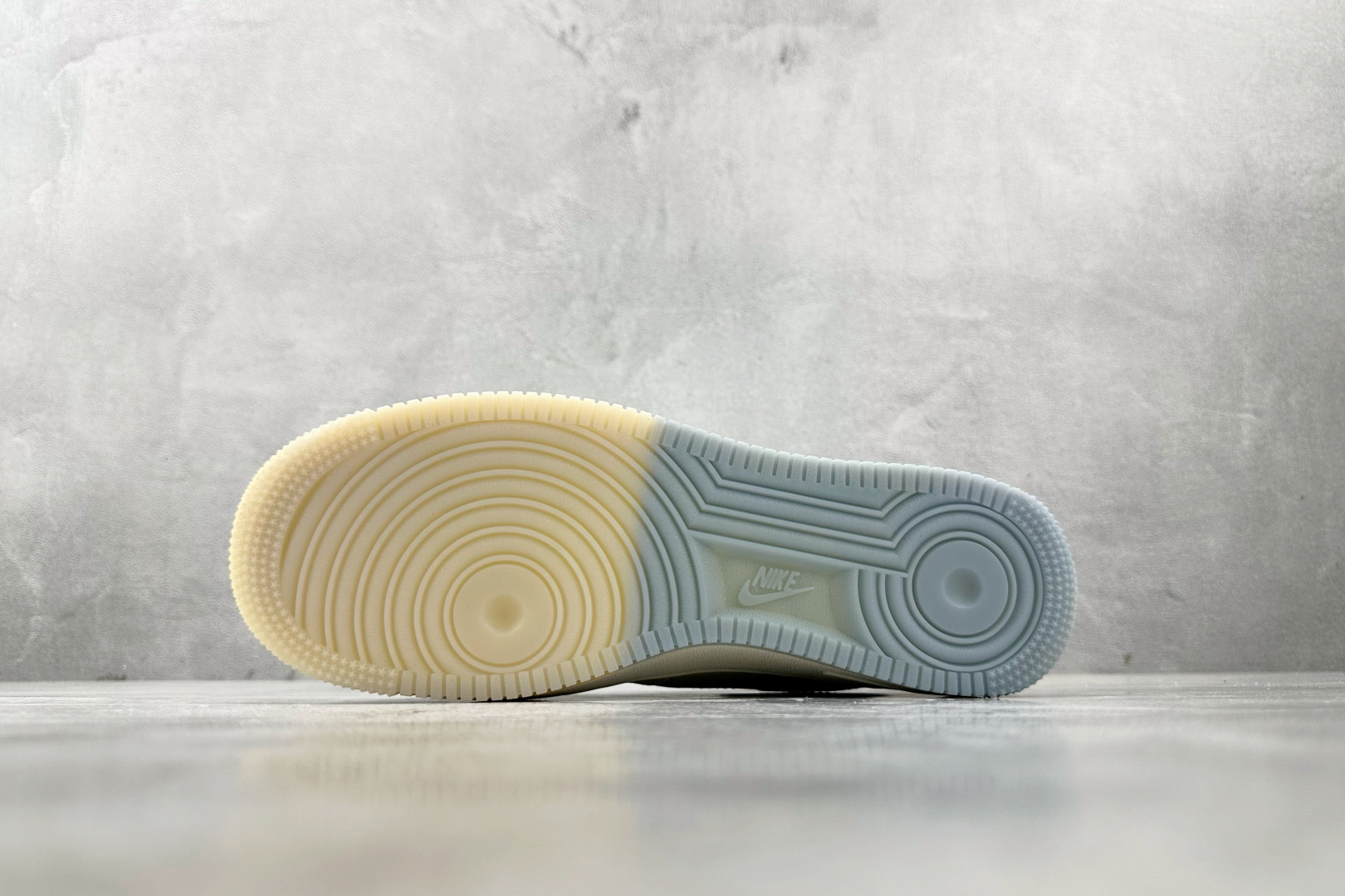 Supreme Basic Shoes M-s