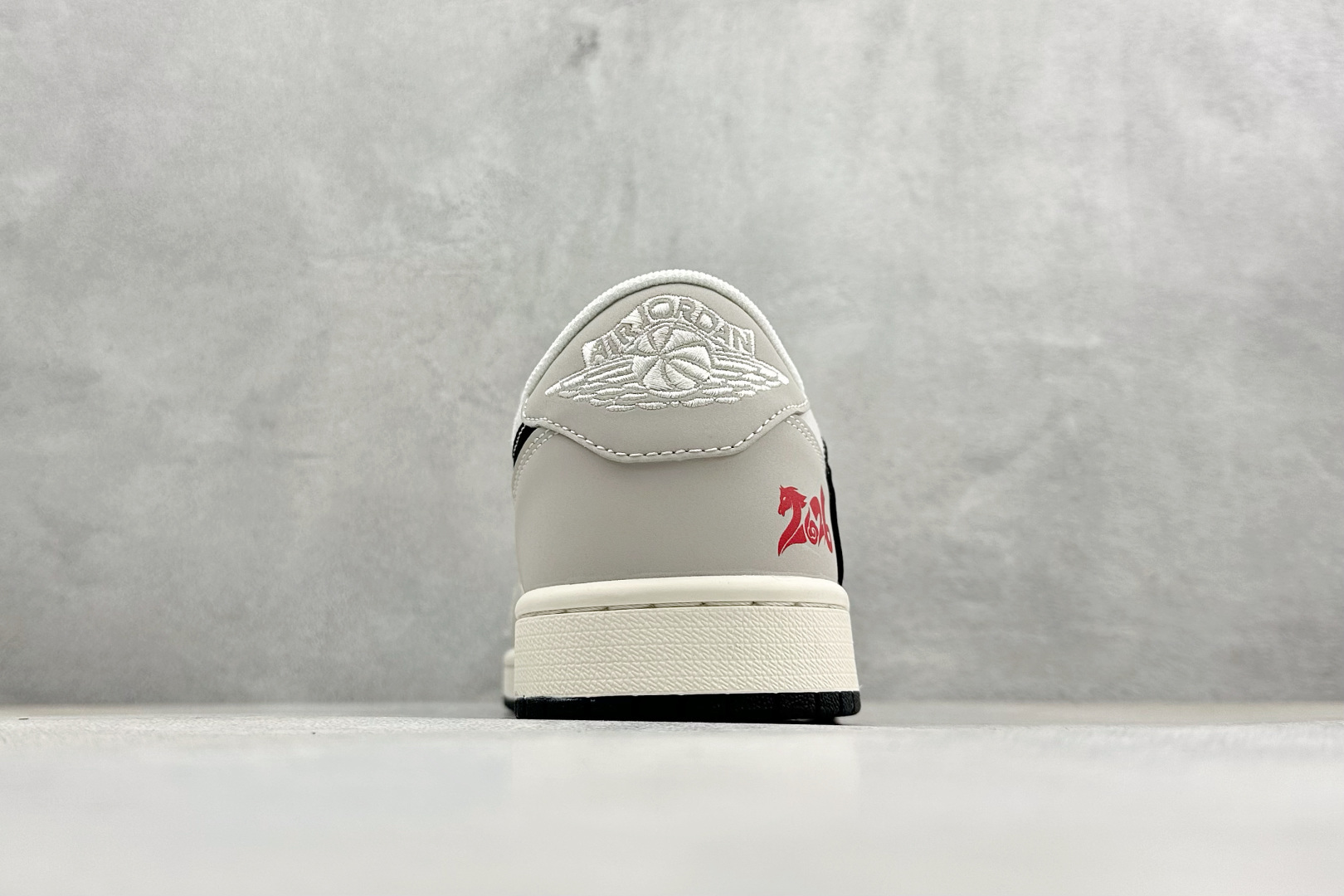 Jordan Nike Basic Shoes L