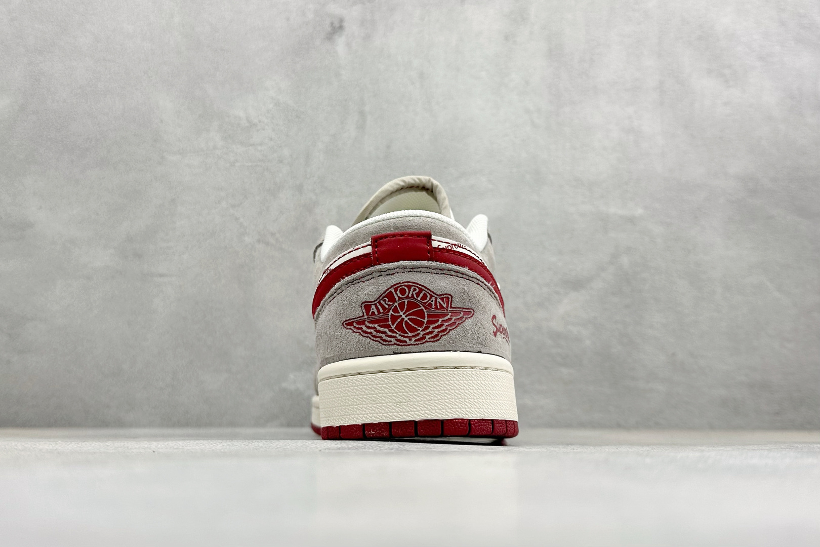 Jordan Nike Basic Shoes L