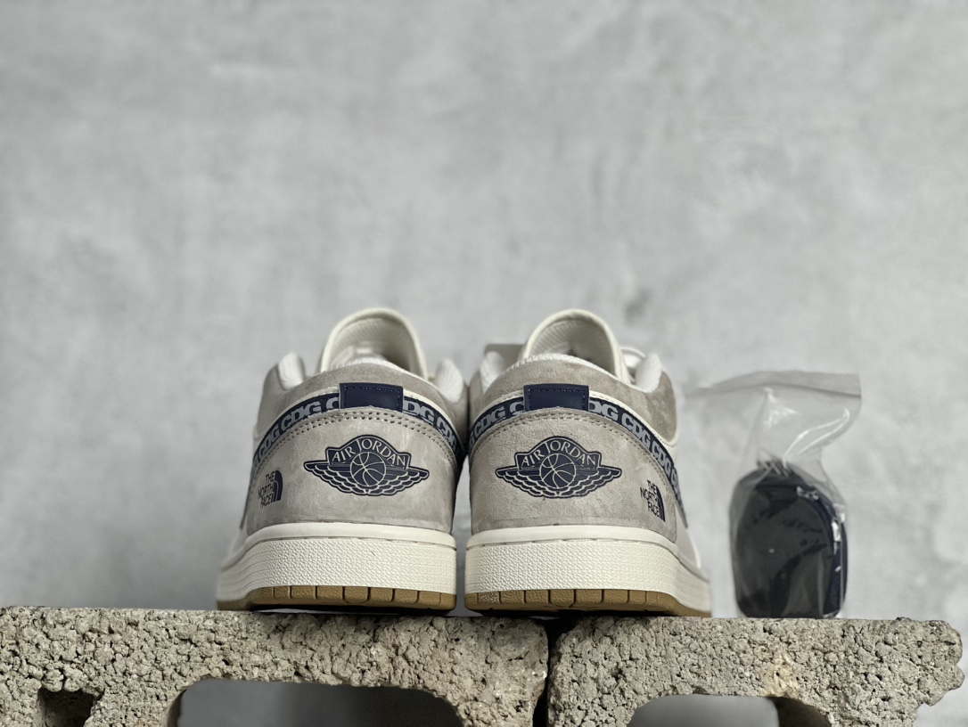 Jordan Nike The North Face Basic Shoes L