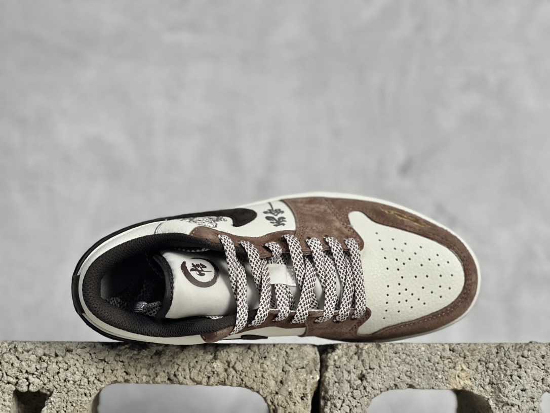 Jordan Nike Basic Shoes L